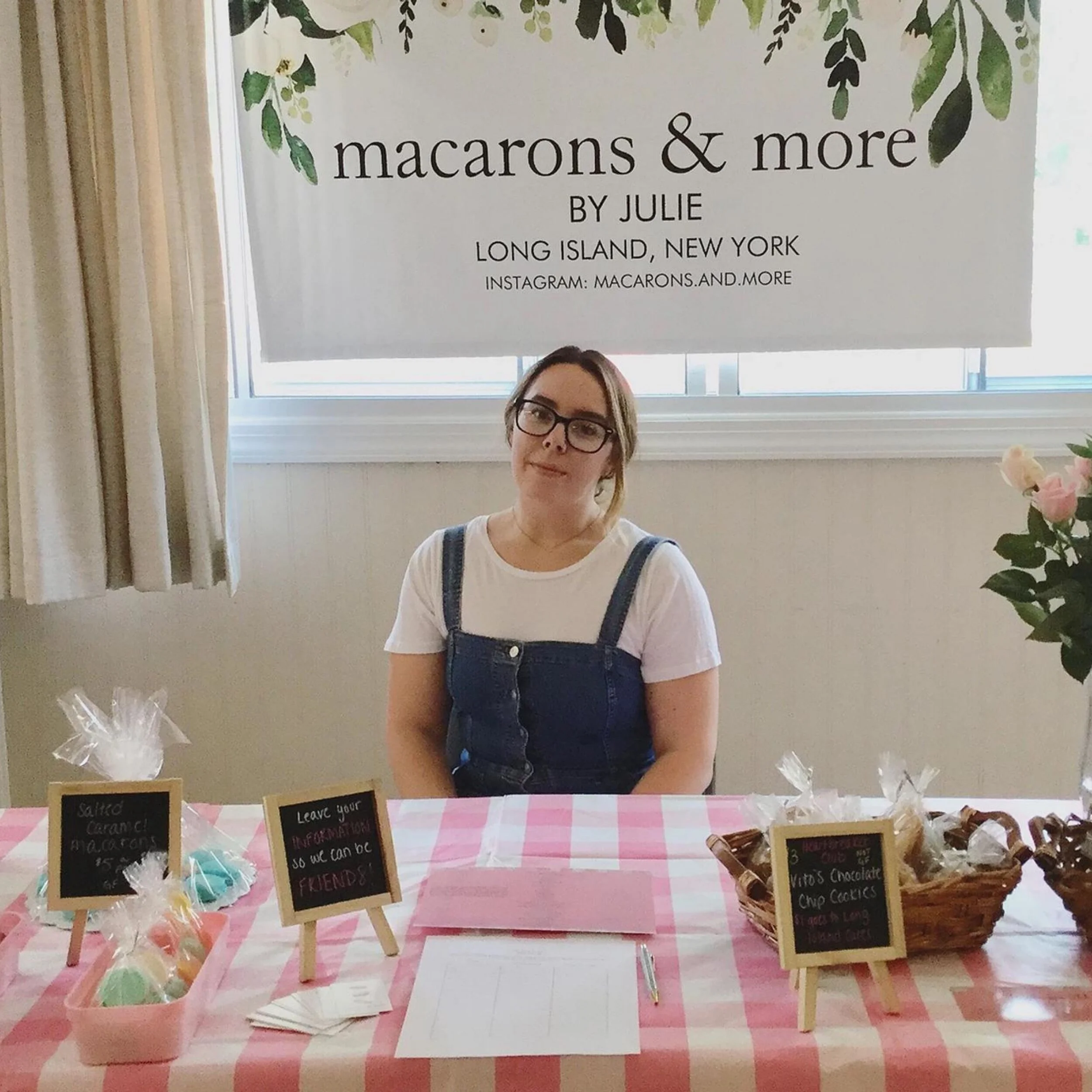   Photo Credit:    Macarons & More   