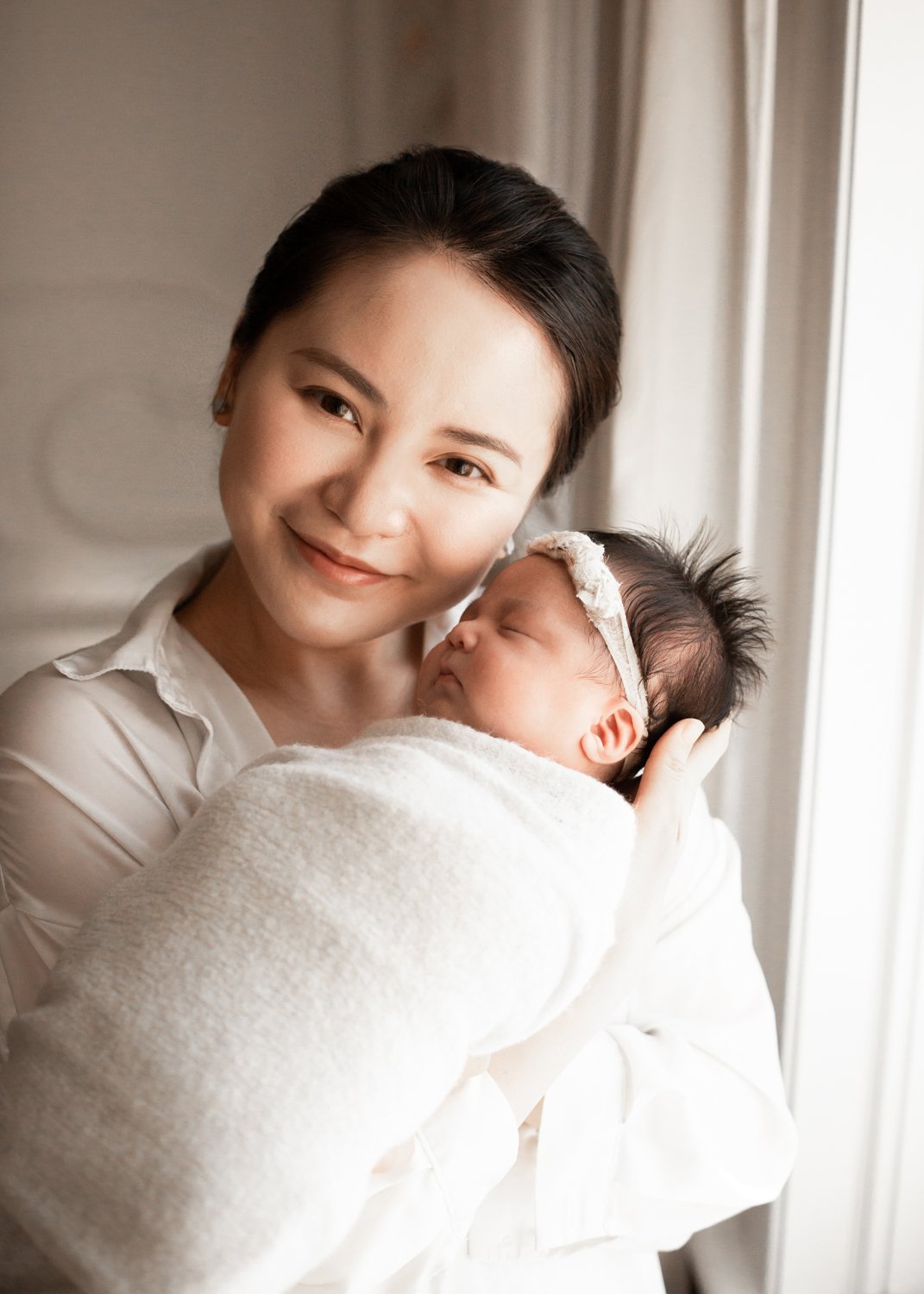 Newborn and Mom Photography at Home