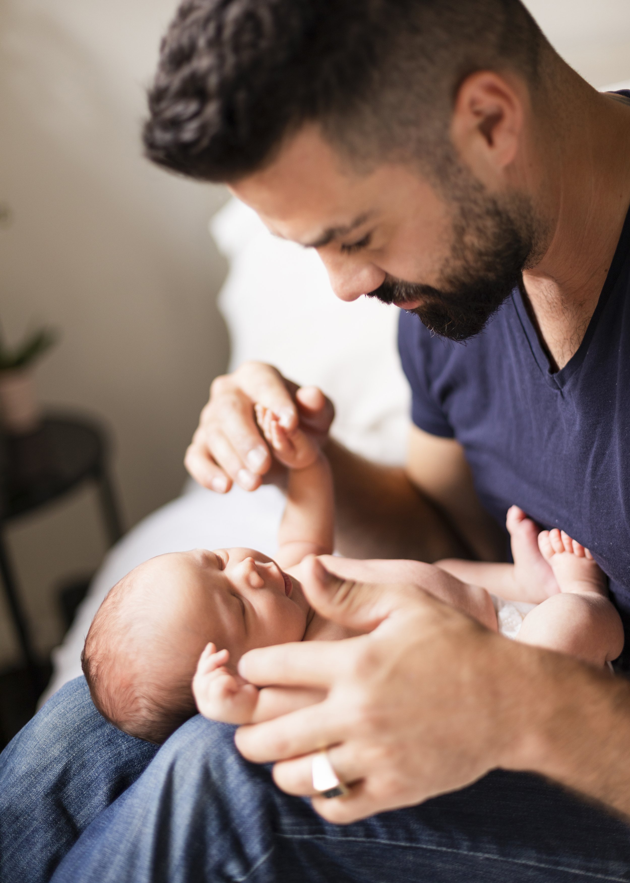 Dad and newborn baby Photography