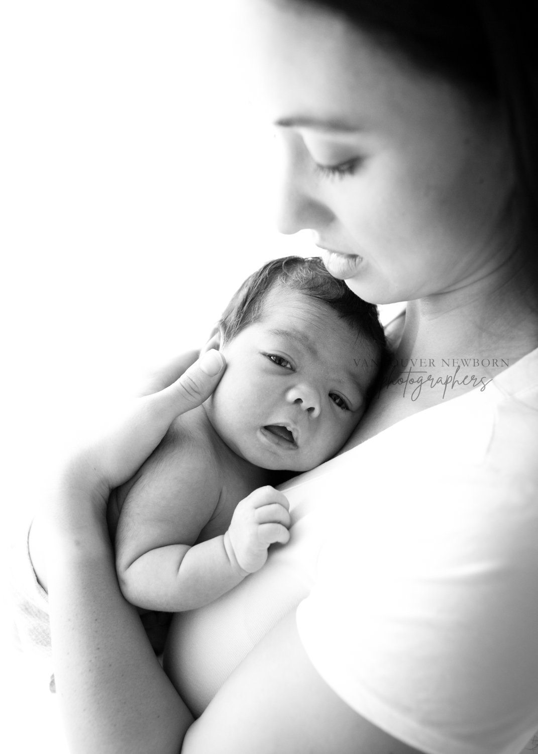 Lifestyle Newborn Photo Shoot-17.jpg