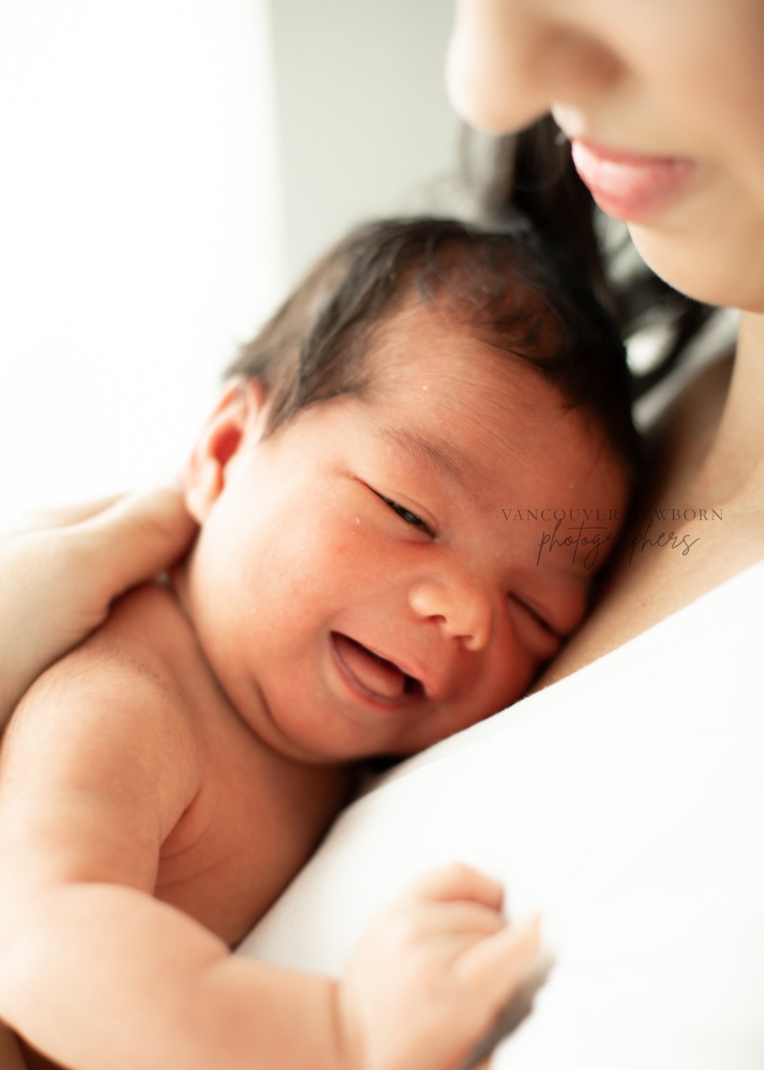 Lifestyle Newborn Photo Shoot-18.jpg