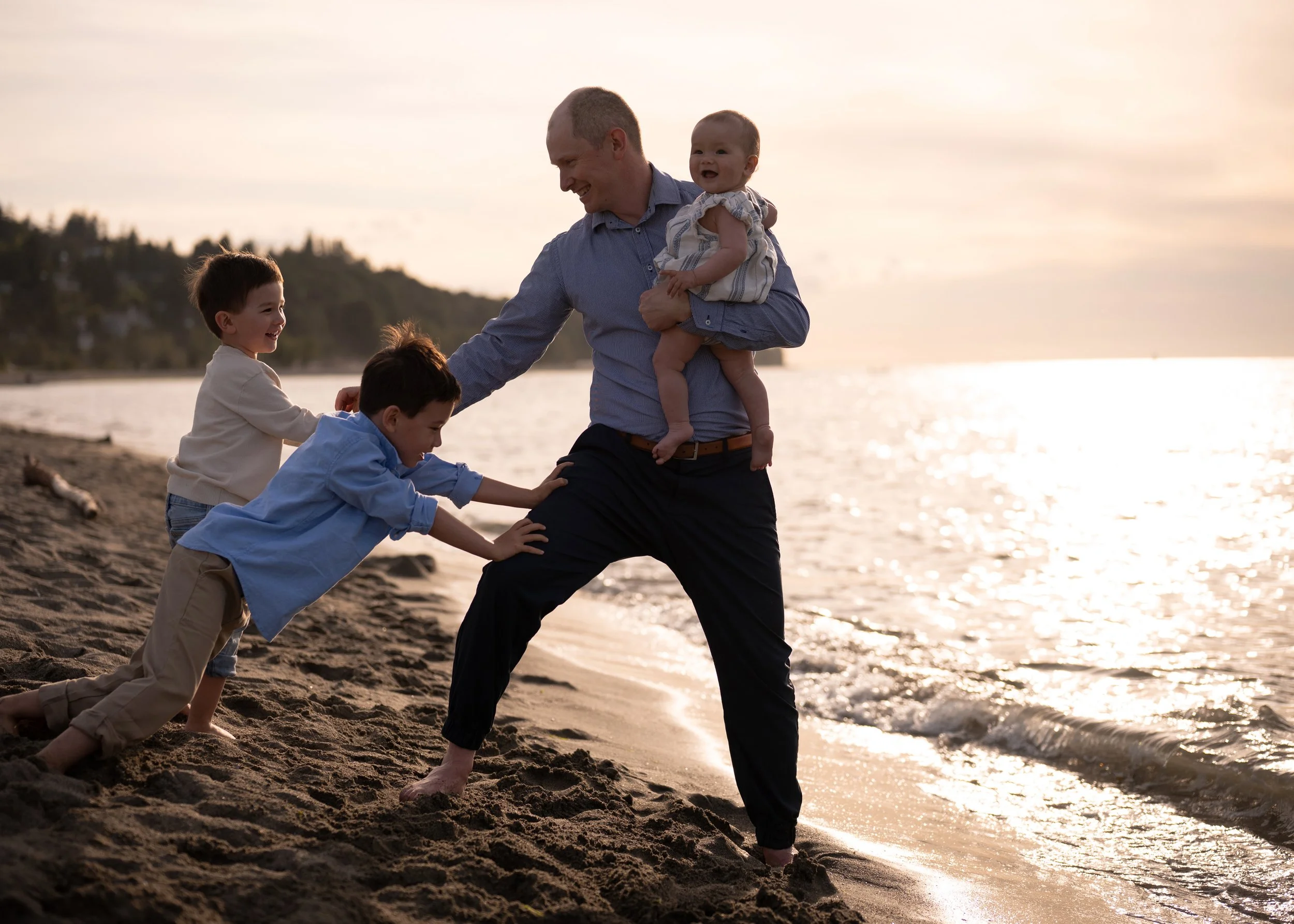 Fun Family Photos at the Beach