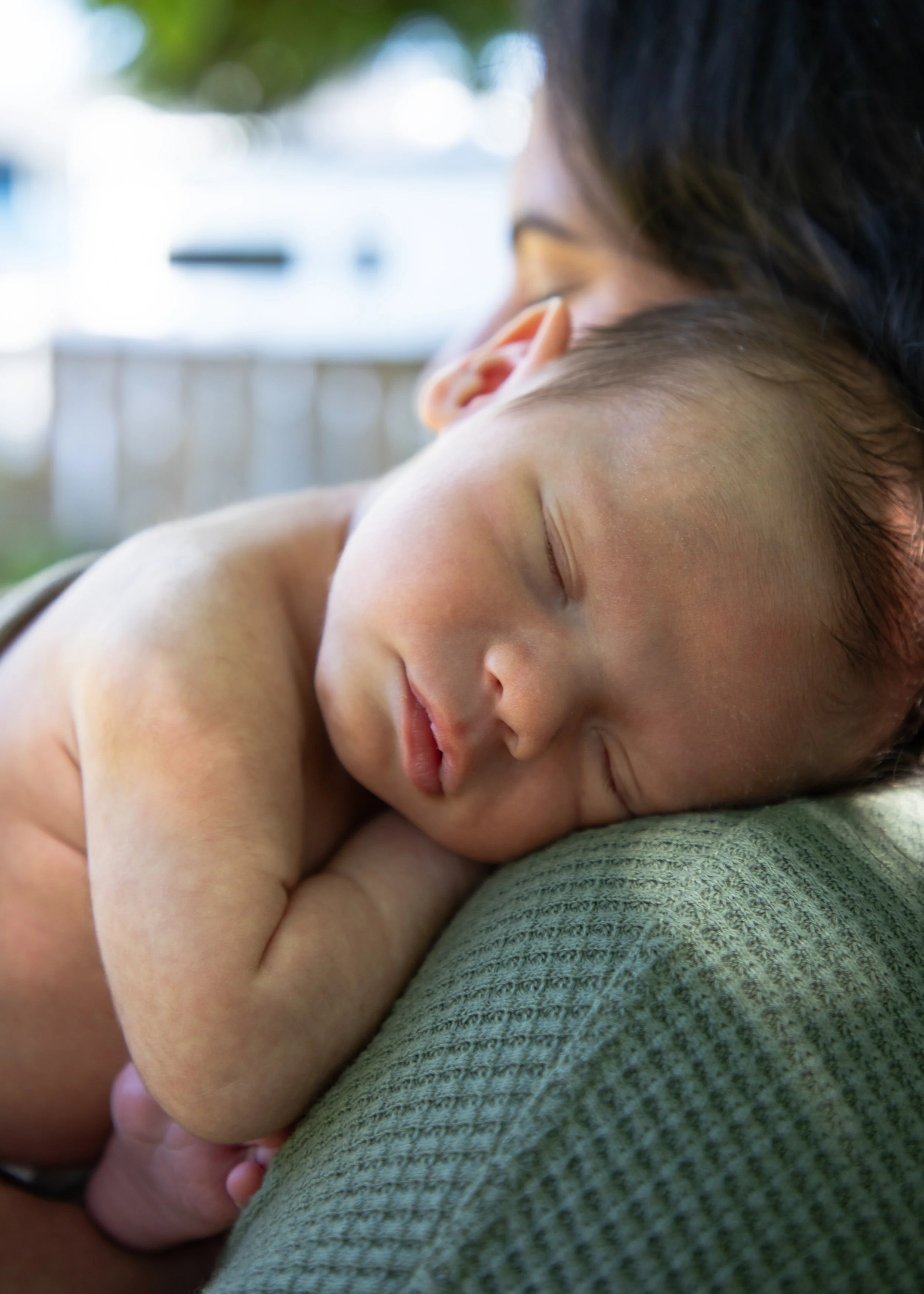 Lifestyle Newborn Photographers In Vancouver