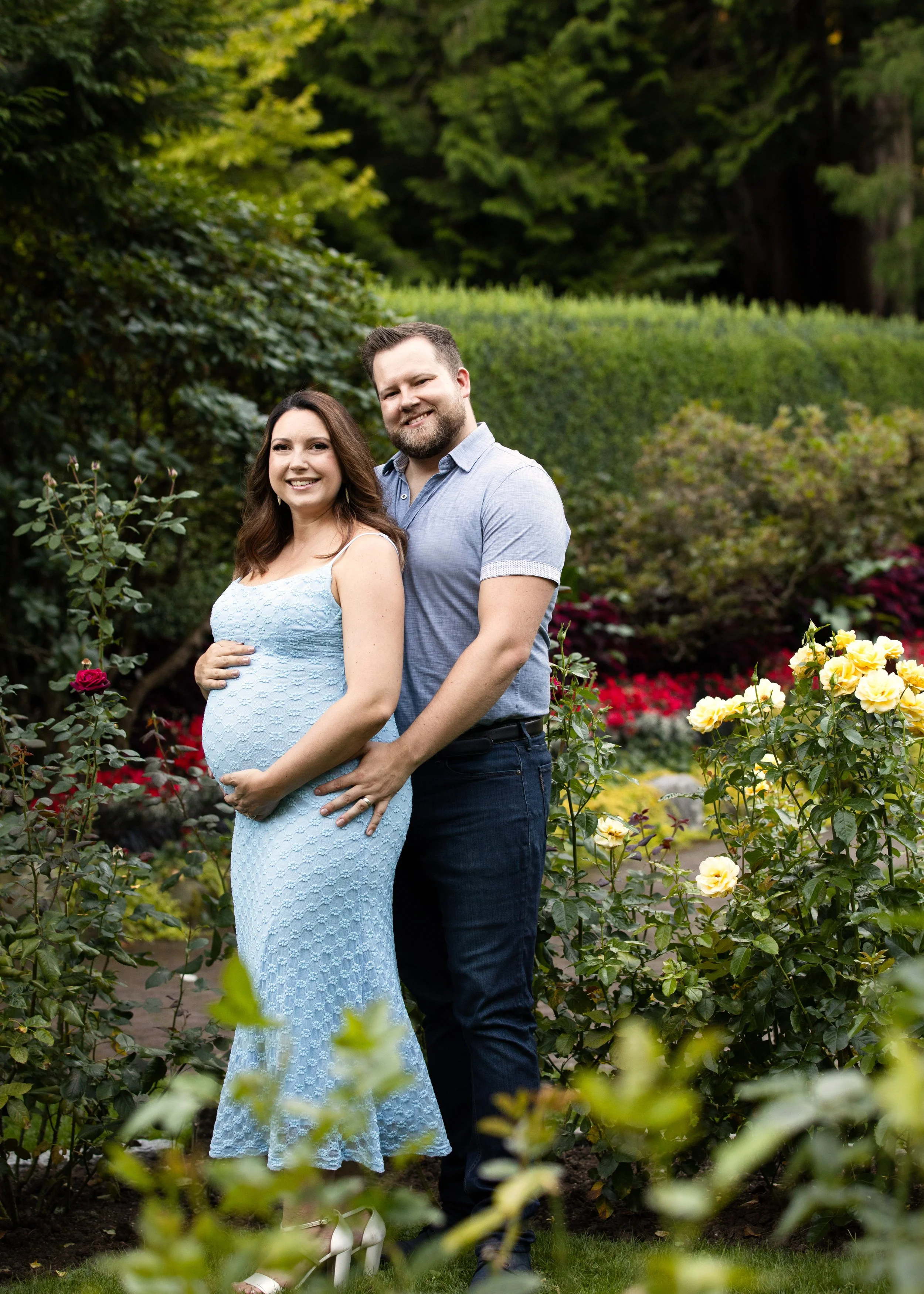 Garden Maternity Session In Vancouver