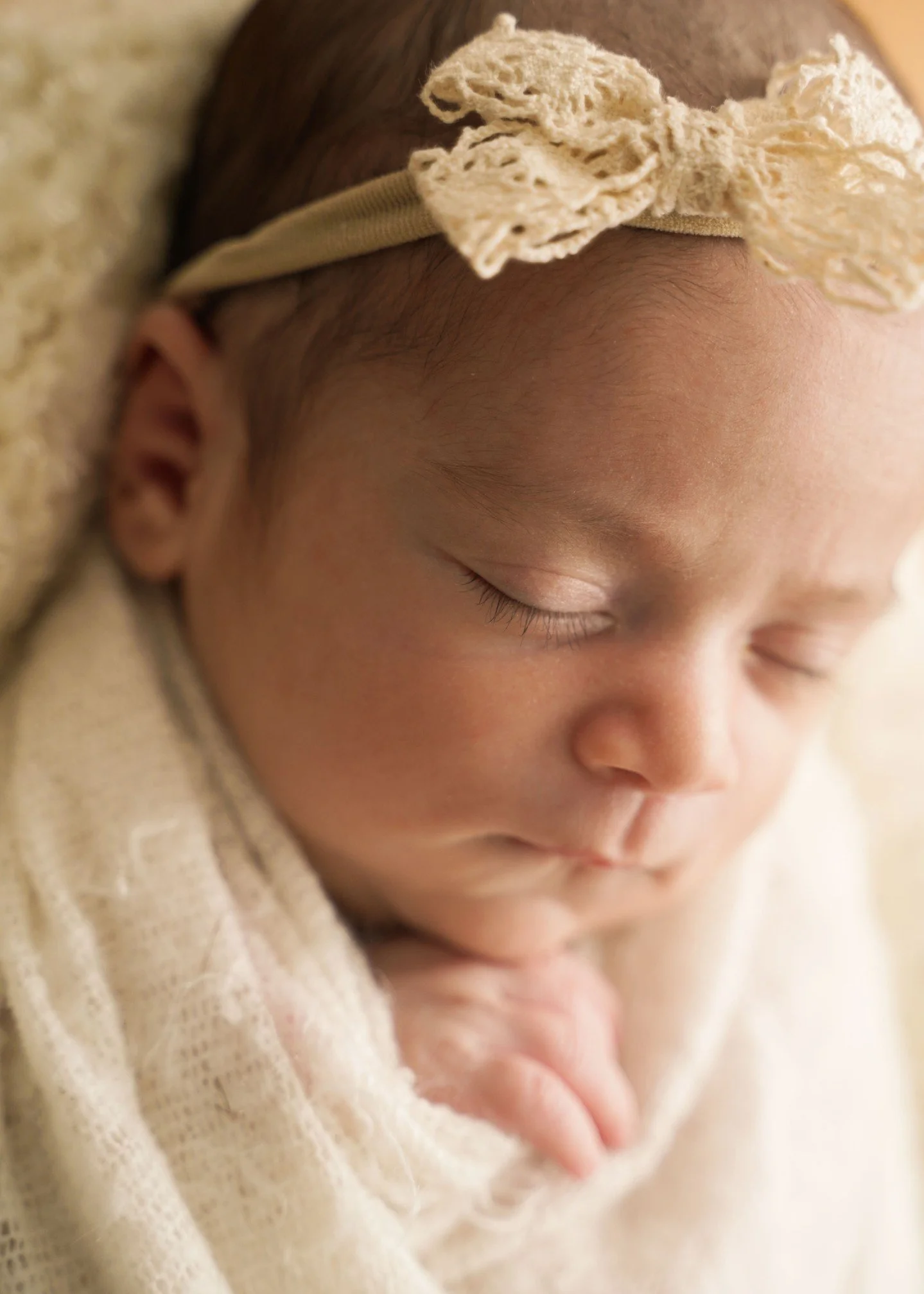 Wrapped in softness and surrounded by love - her story begins here

-
#newborngirl #newbornbaby #wrappedbaby #vancouvernewbornphotographer #vancouvernewborn #welcometotheworld