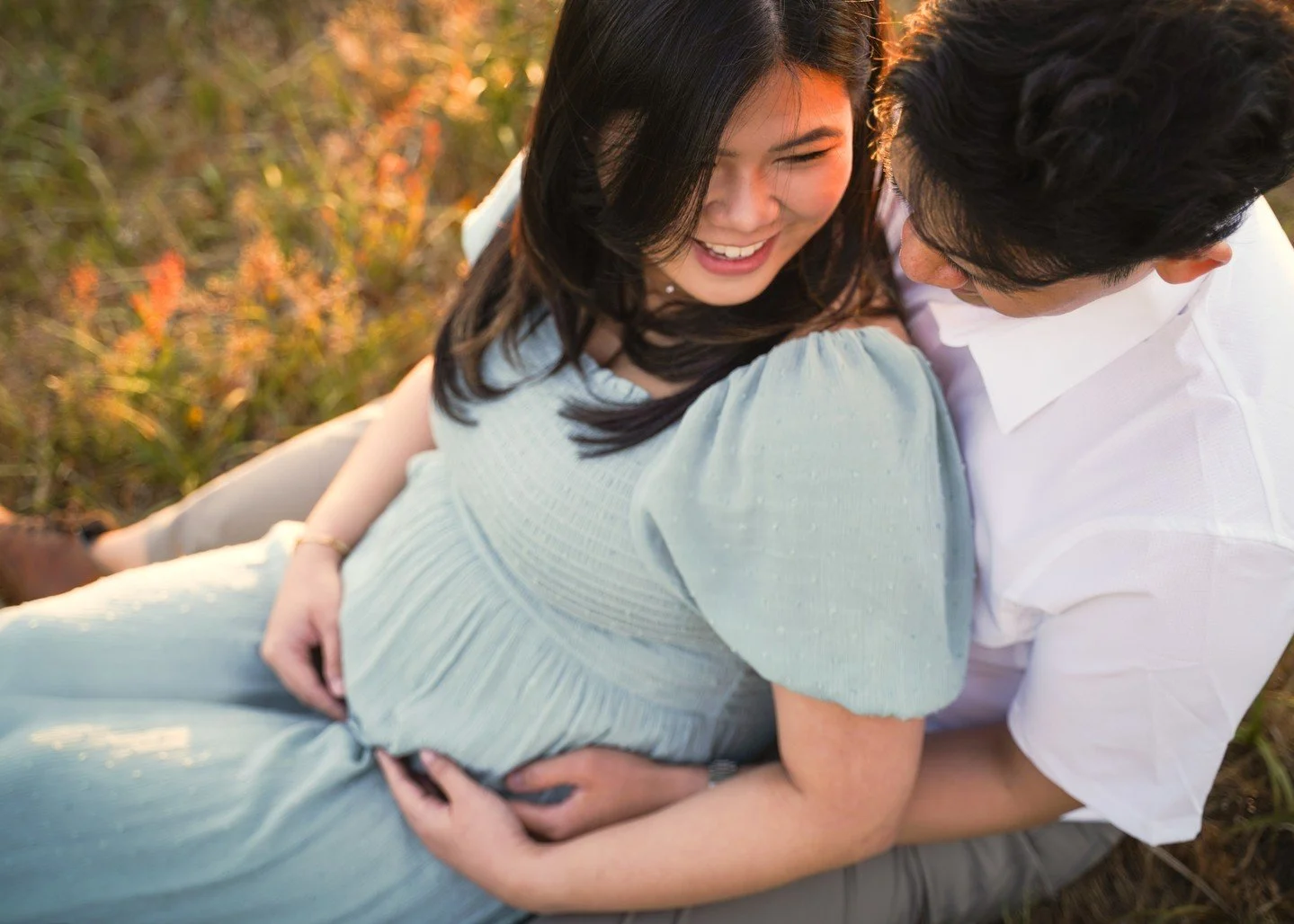 There&rsquo;s nothing like capturing this special chapter surrounded by soft sunlight and nature&rsquo;s colors. Maternity sessions are officially booking now for Spring, let&rsquo;s make this season unforgettable!

-
#springmaternity #maternityphoto