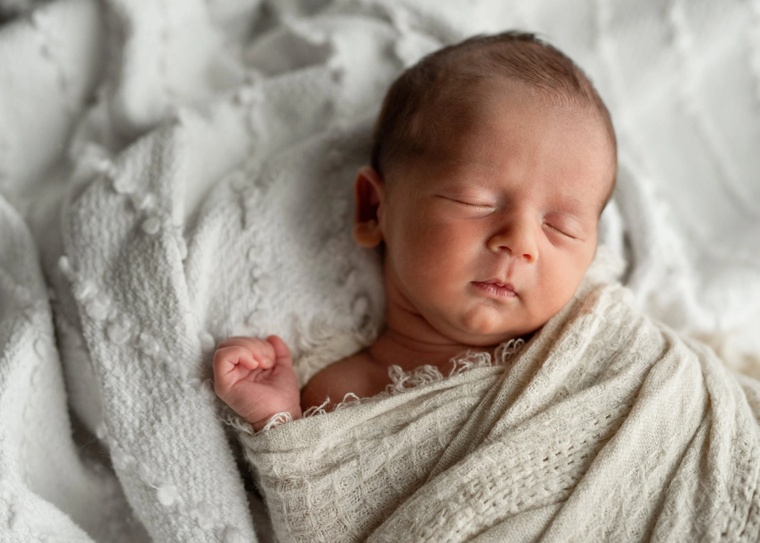 At-Home Lifestyle Newborn Photography: Authentic Moments in Vancouver