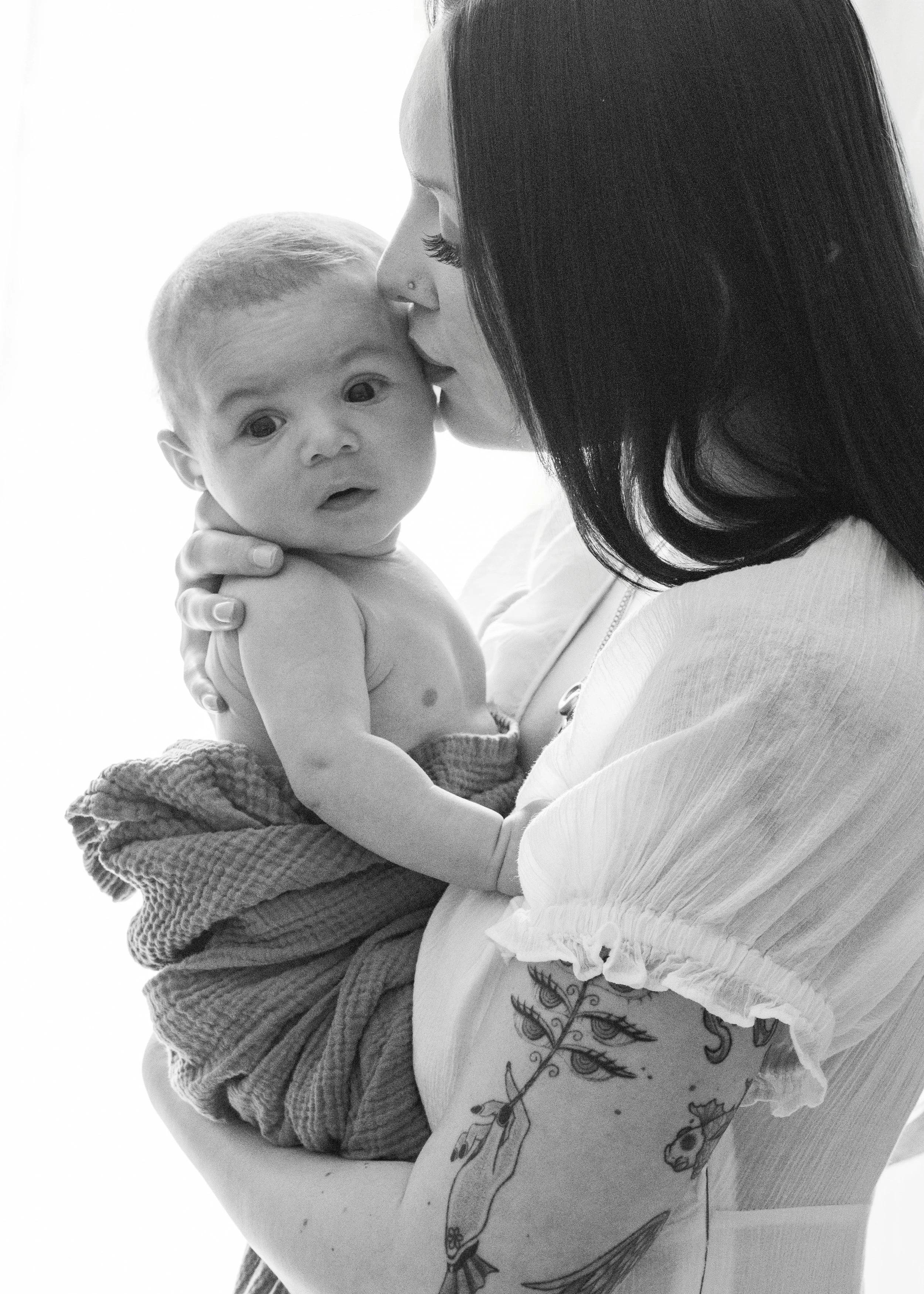 Newborn Photographer Lifestyle Vancouver