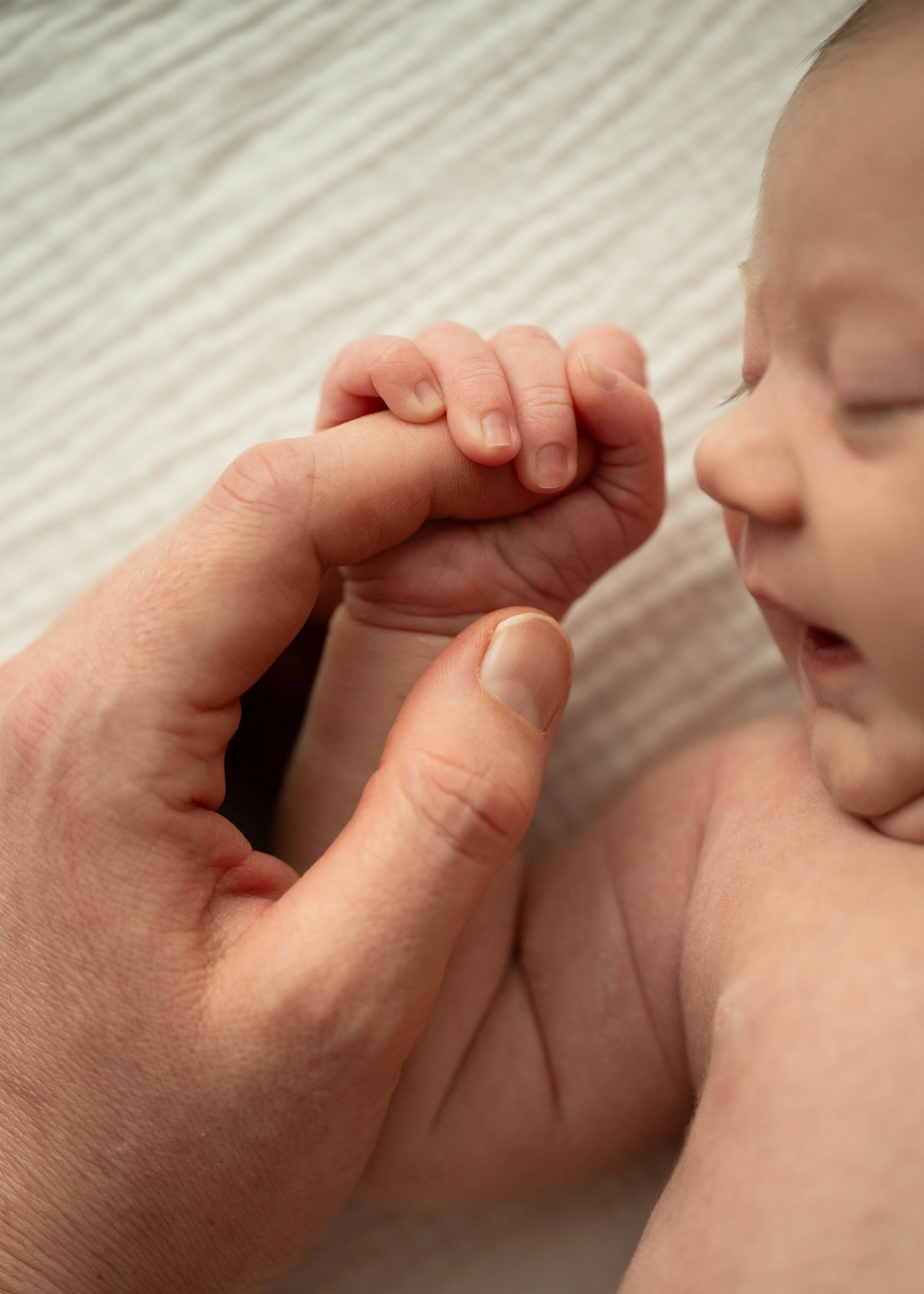 The Sweetness of the Early Days During this Vancouver Newborn Session | Tasha