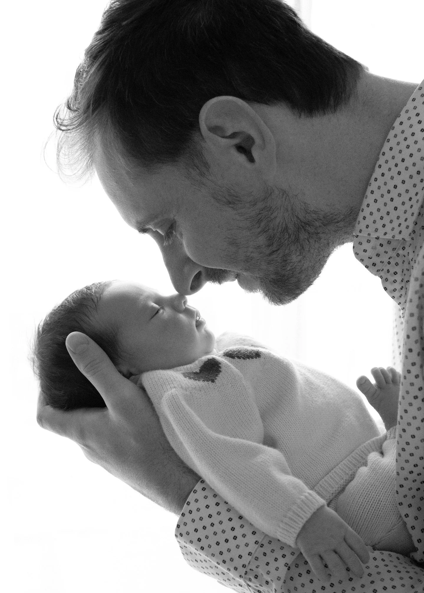 Simply beautiful &mdash; a precious moment between dad and his newborn baby. The quiet connection, tiny details, and overwhelming love captured forever 🤍

-
#dadandbaby #dadandnewborn #vancouverdad #richmondnewbornphotographer #tricitynewbornphotogr