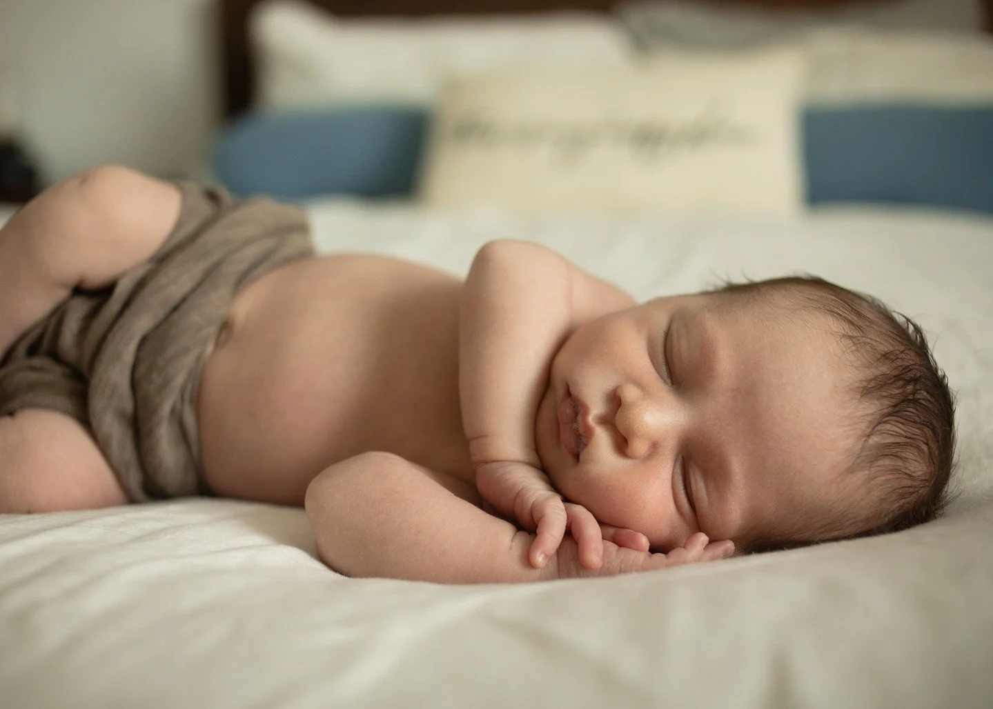 The peaceful beauty of a newborn at rest - soft breaths, tiny features, and dreams just beginning. ✨

- 
#sleepingbaby #burnabymoms #burnabynewbornphotographer #tricitynewbornphotographer #inhomenewbornsession #burnabynewborn