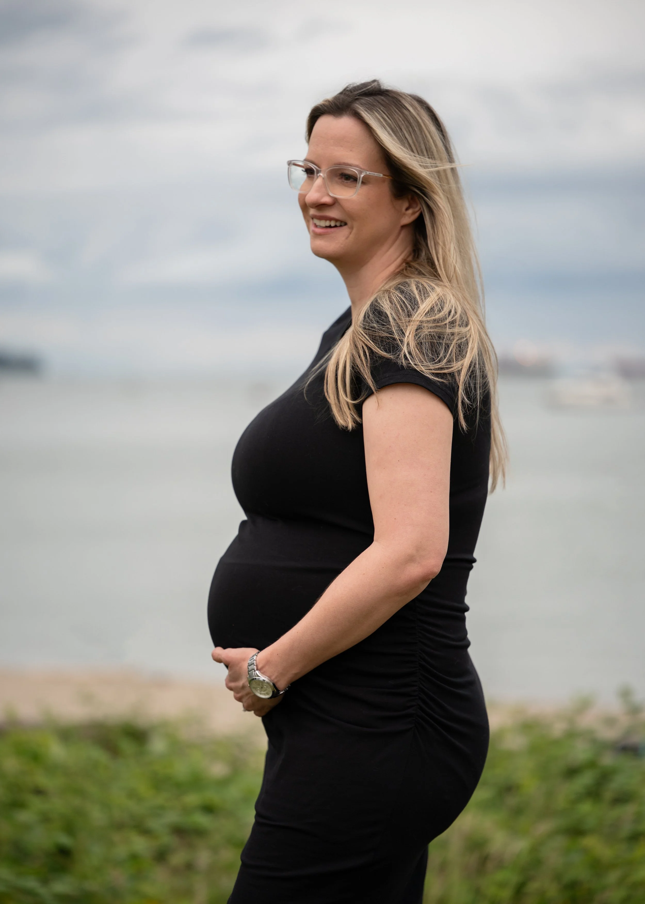 Simple Maternity Portraits