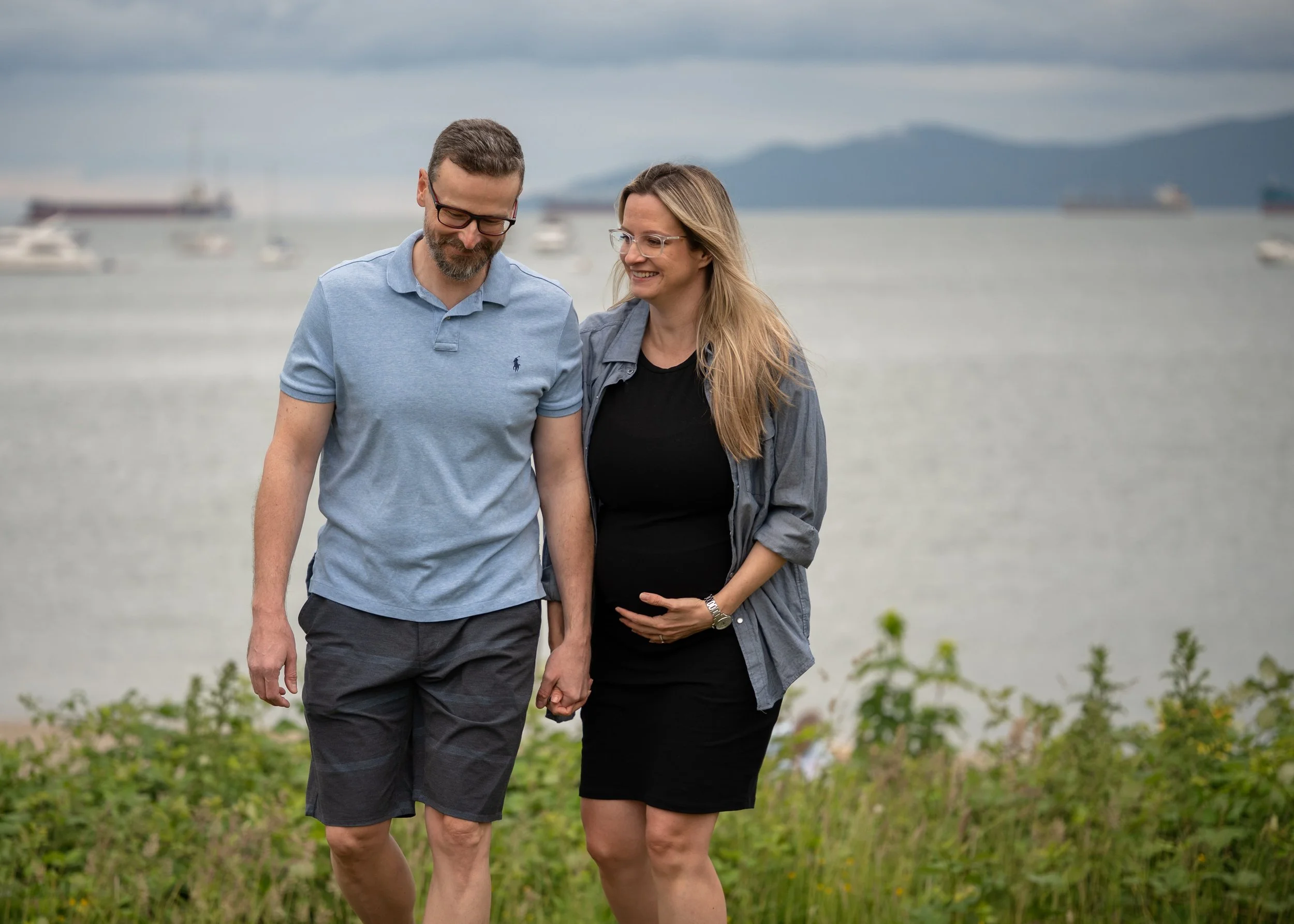 Beach Maternity Session | Vancouver Bump to Baby Photography | Tasha