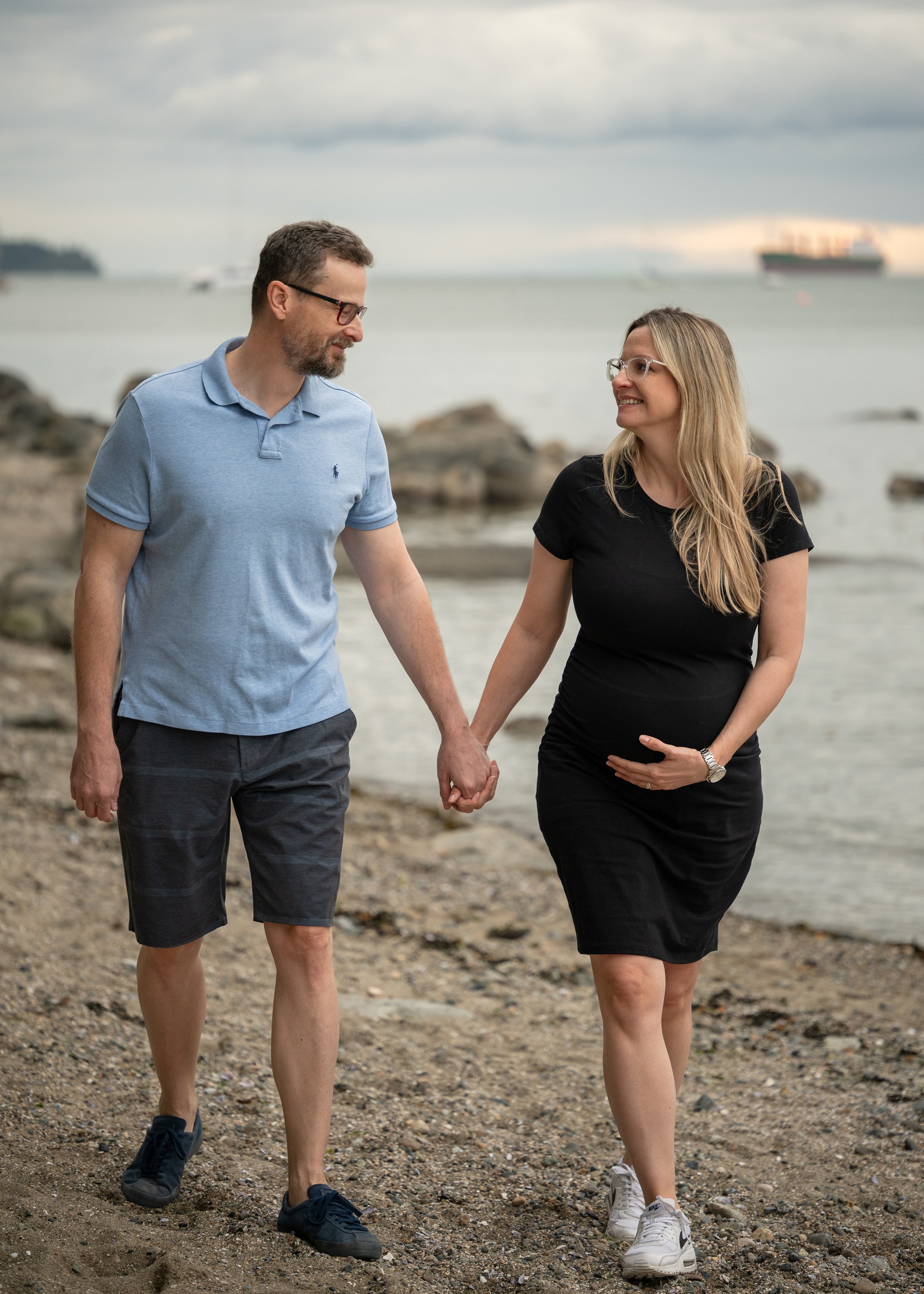 Maternity Photographer Vancouver