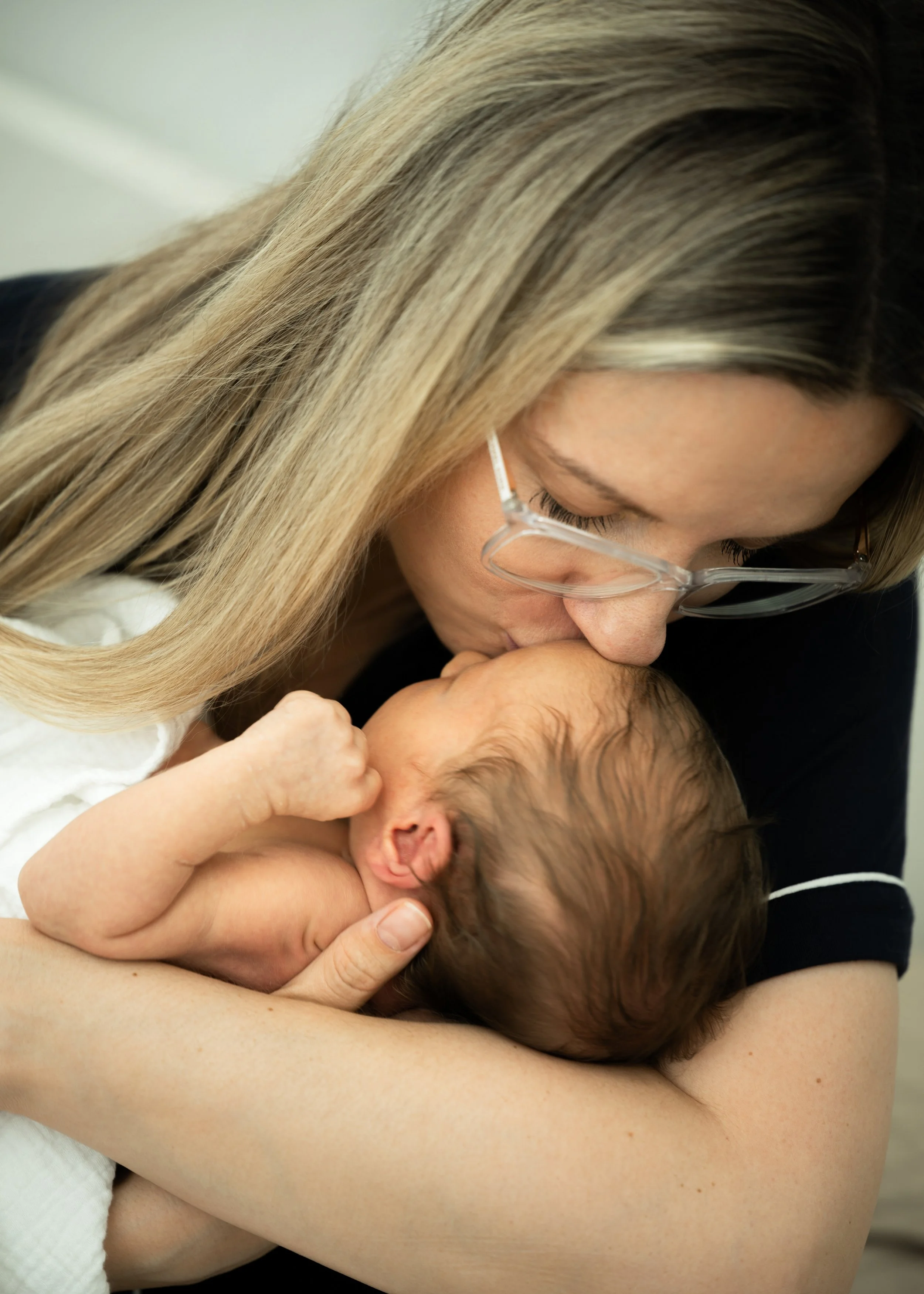Lifestyle Newborn Session In Vancouver