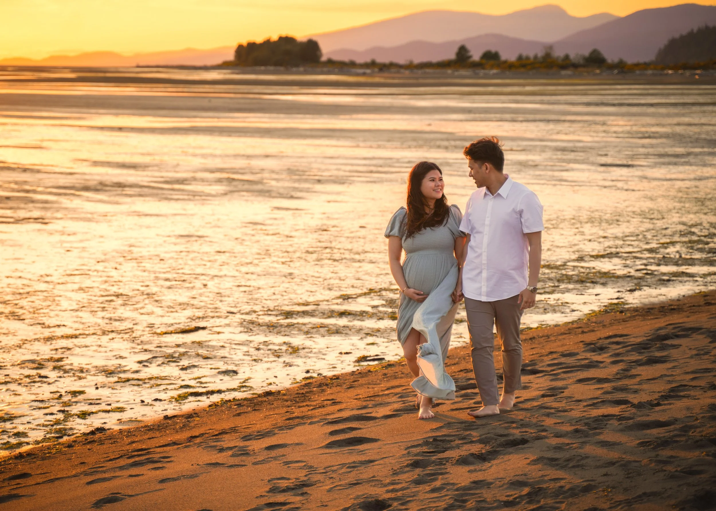 Kitsilano Beach Maternity captured by Vancouver Newborn Photographers