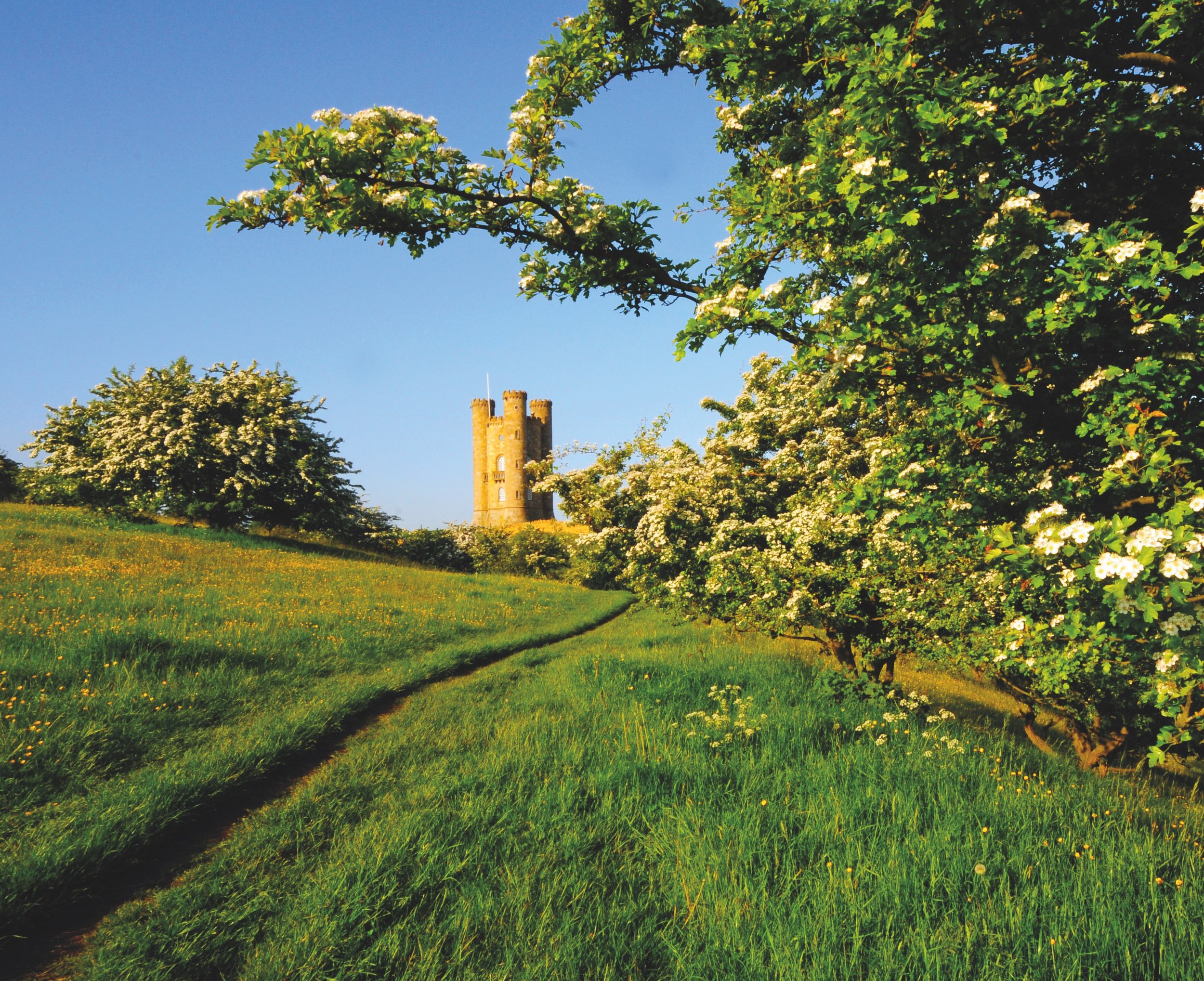 Broadway Tower Walk, The Cotswolds.jpg