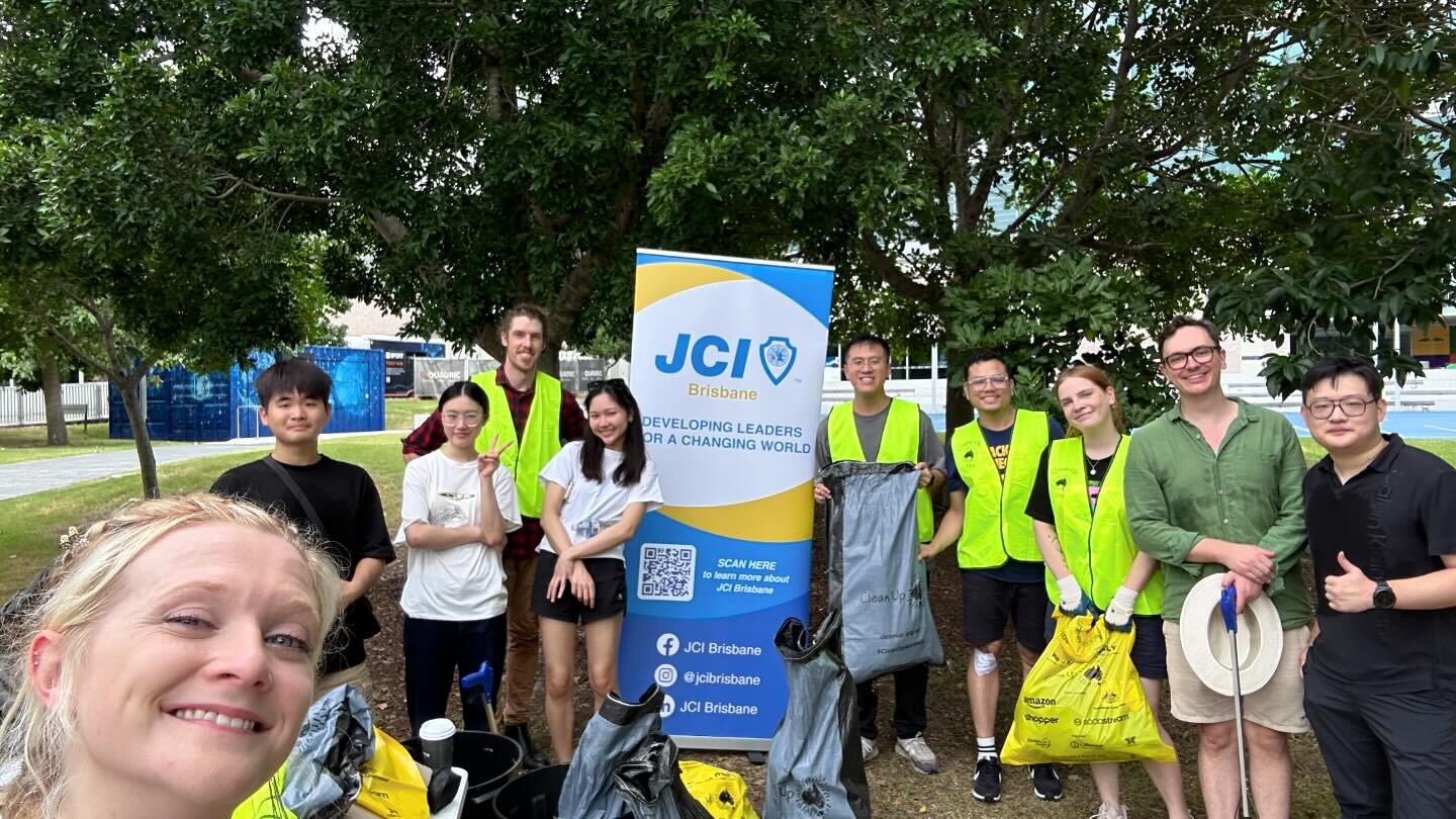 Thanks for joining Australia clean up day 

Meeting new friends and make our city a better place to live in #jciaustralia #jcibrisbane #cleanupday
