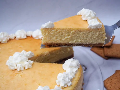 Cheesecake, cake delivery Qualicum Beach