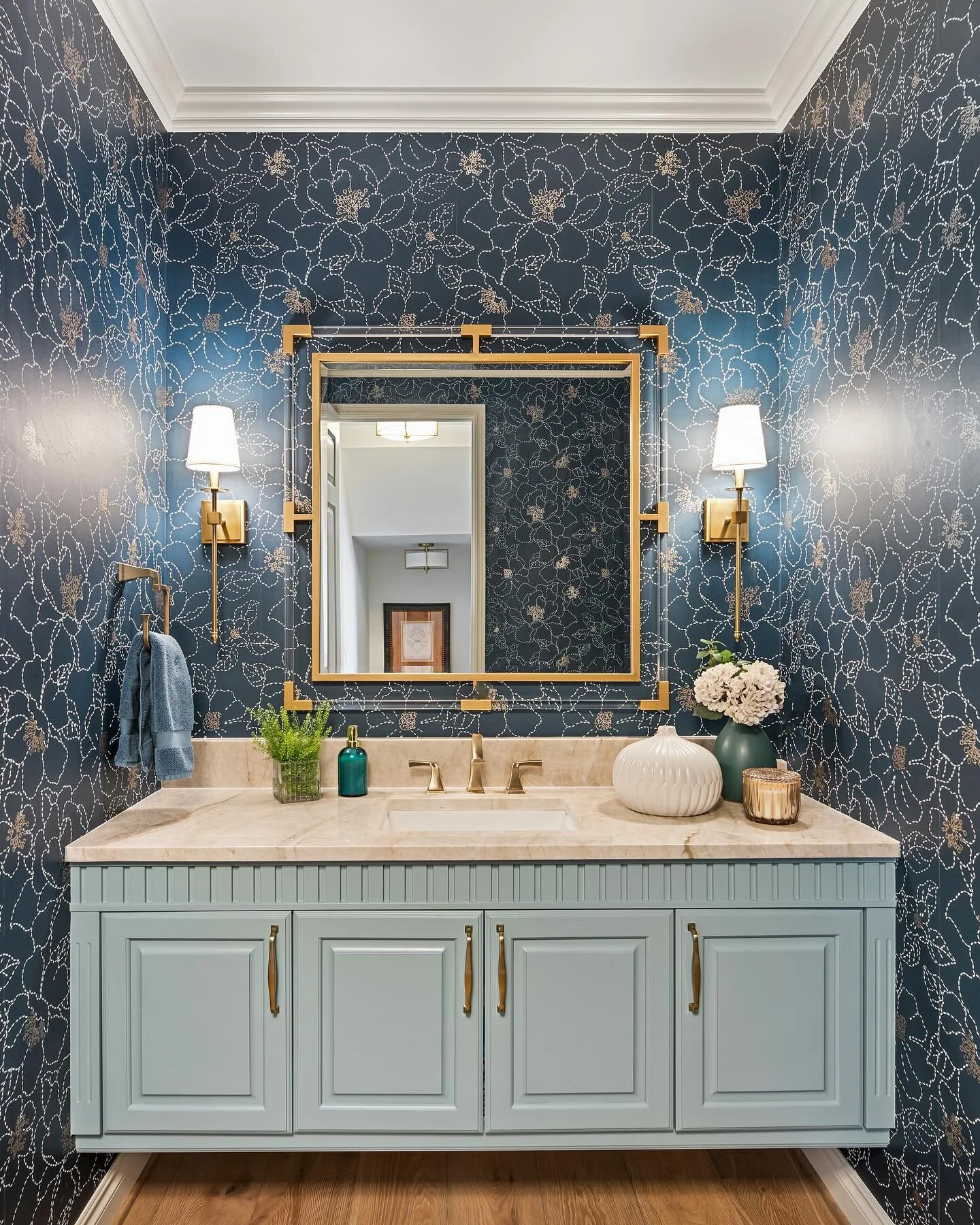 Designing for a repeat client is always extra special. The relationship and trust are already there, which means we get to have even more fun playing with color, layering textures, and adding those bold details that bring a space to life.

For this p