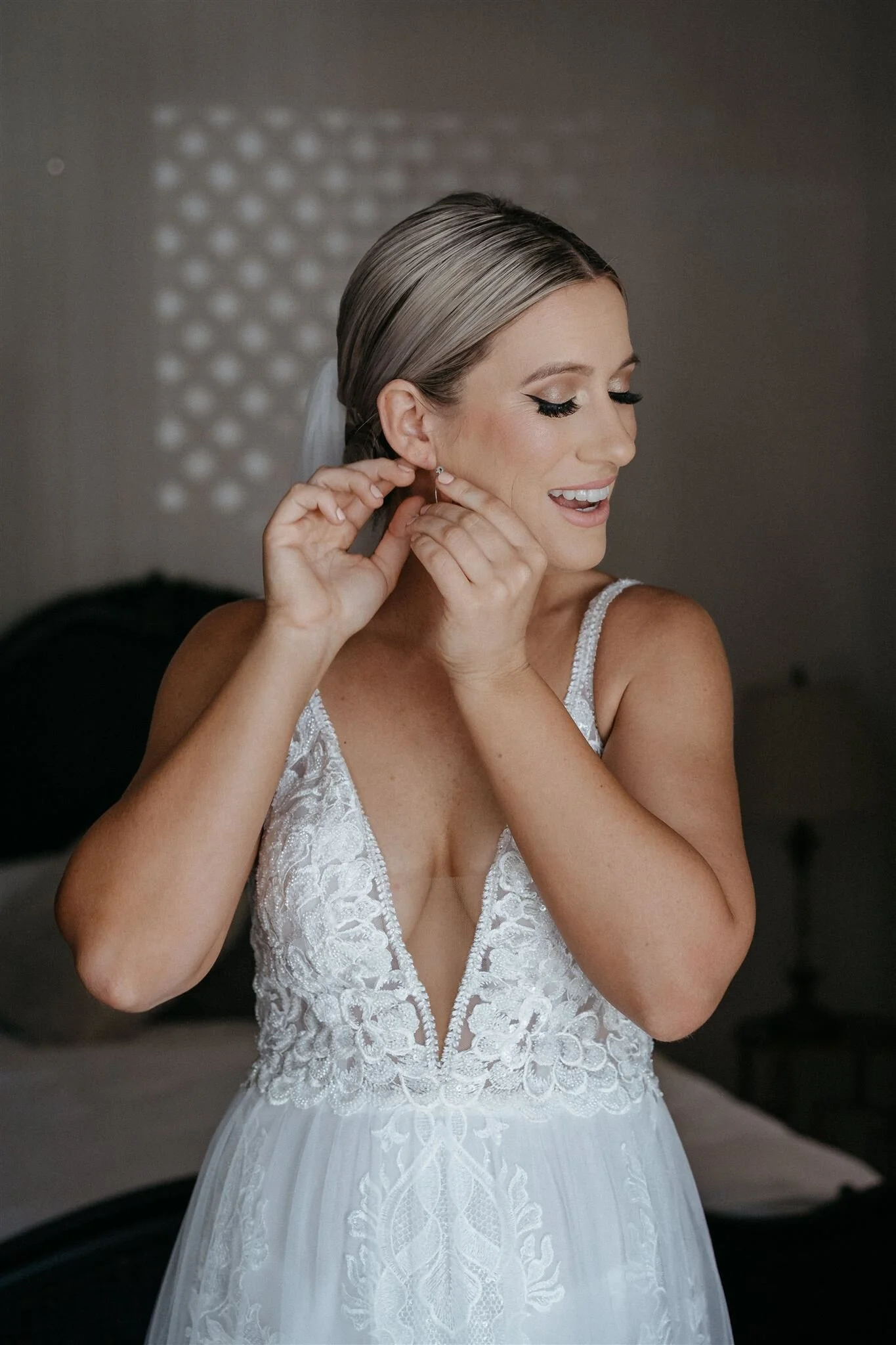 Bride Prep - Lardner Wedding-63_websize.jpg