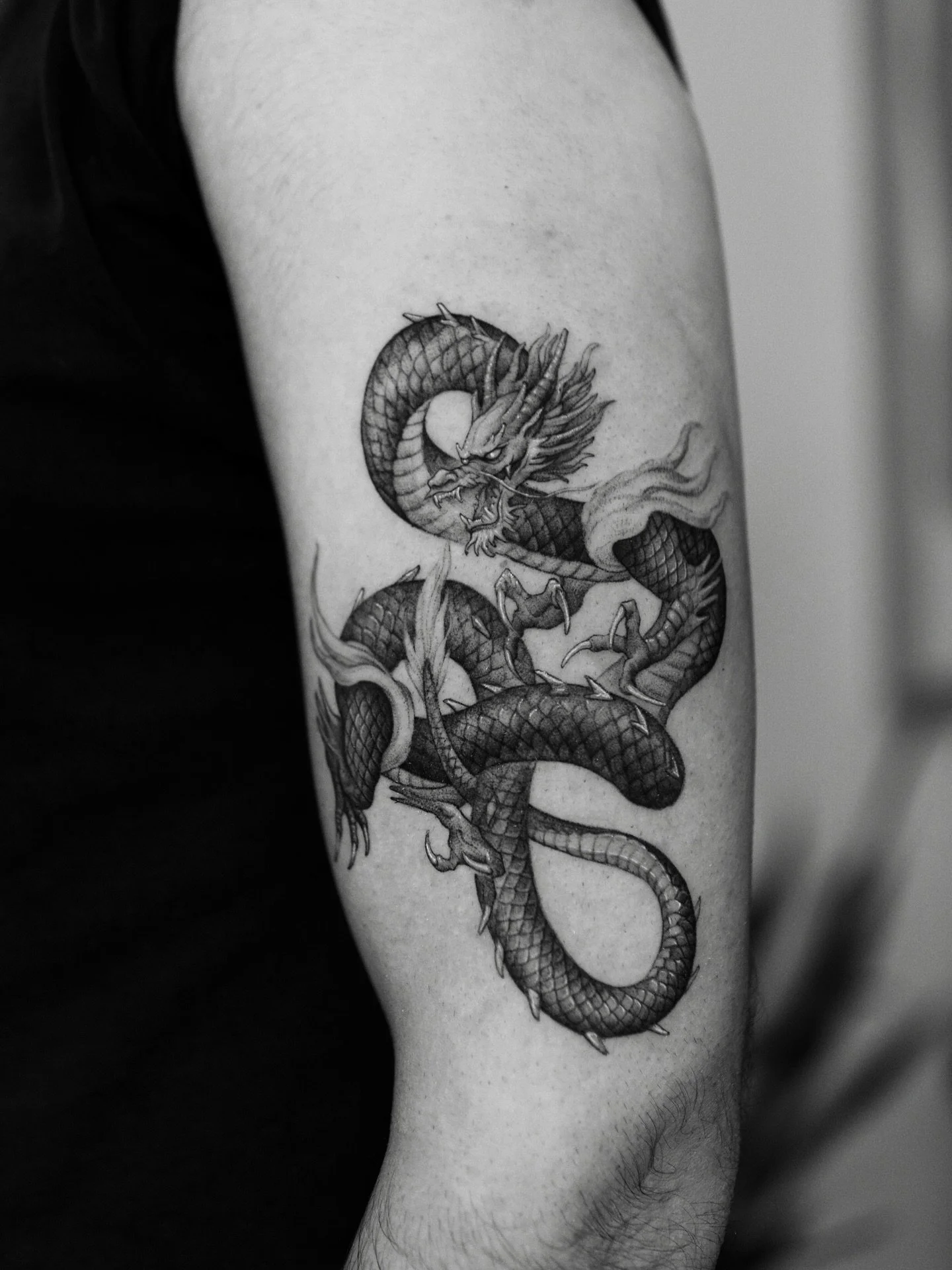 Chasing Dragon 

A different approach to a traditional Ouroboros design. Forever innovating leading to our own destruction. 

Big thanks to Moiz for the trust and patience with this design. 
Thank you for the laughs, the stories and the lessons. 

#d