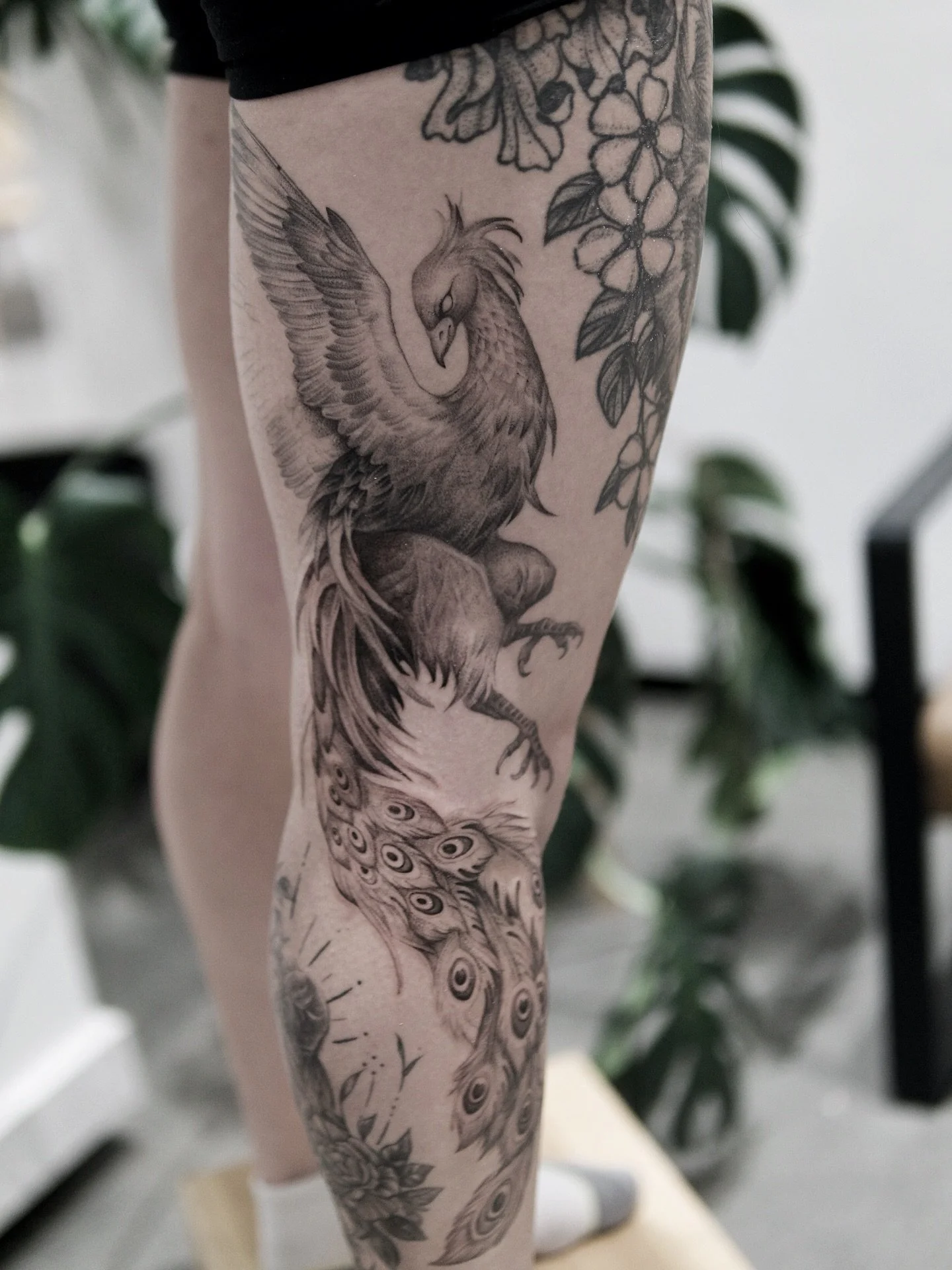 Phoenix filler piece. 

Taking inspiration from the Russian Firebird and Chinese mythology. 
Rita and I have been cooking this Phoenix piece up for a few months and it&rsquo;s been an absolute joy seeing this come to life. 

Excited to layer in the f