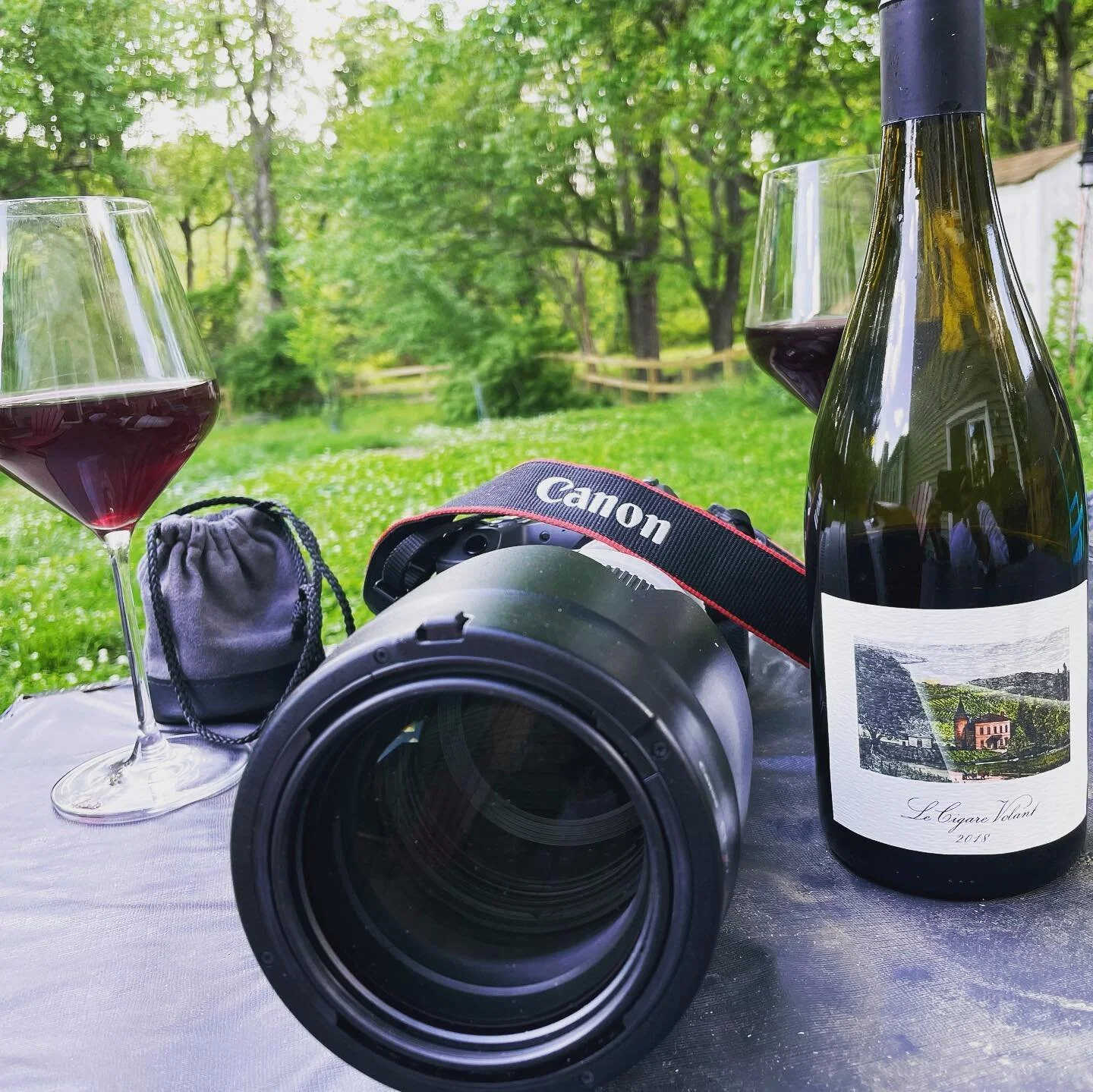 Love watching @bewokephotography when he is making photo magic, thanks @canonusa!  He selected this wine from @bonnydoonvineyard.  52% Grenache, 35% Cinsault and 13% Syrah.  Talk about an interesting, complex wine...at first you get some red fruit on