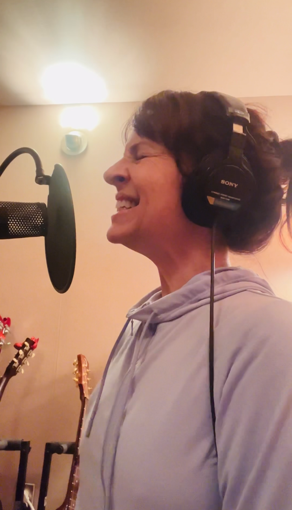 Tracy Bonham Screaming.png