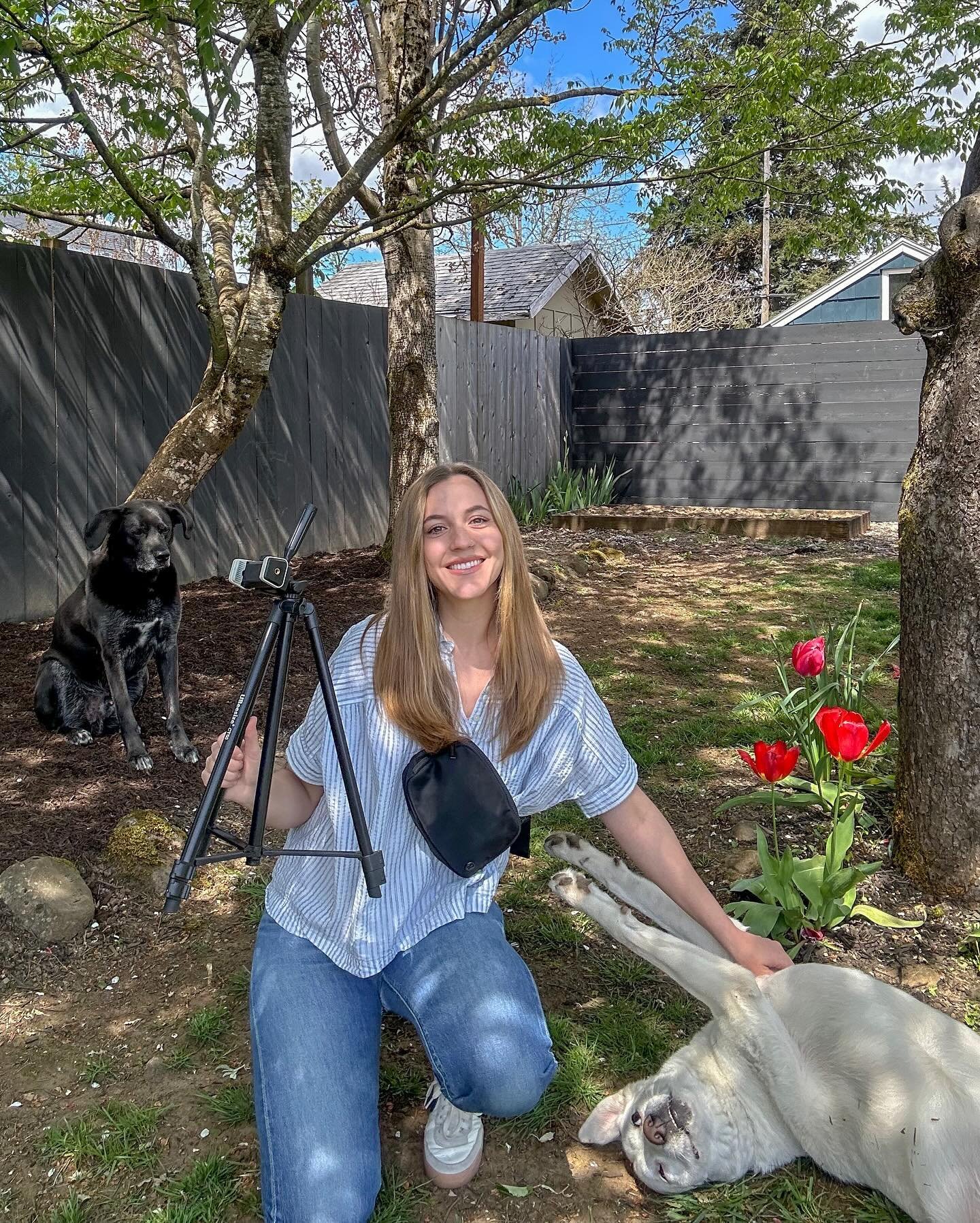 Another day of filming complete, thank you sunshine. Swipe to see what it&rsquo;s like trying to film in the PNW during spring&hellip;. #iykyk ⛅️☔️
 
We&rsquo;re getting close to launching our brand new online reactivity course! Sign up for the waitl