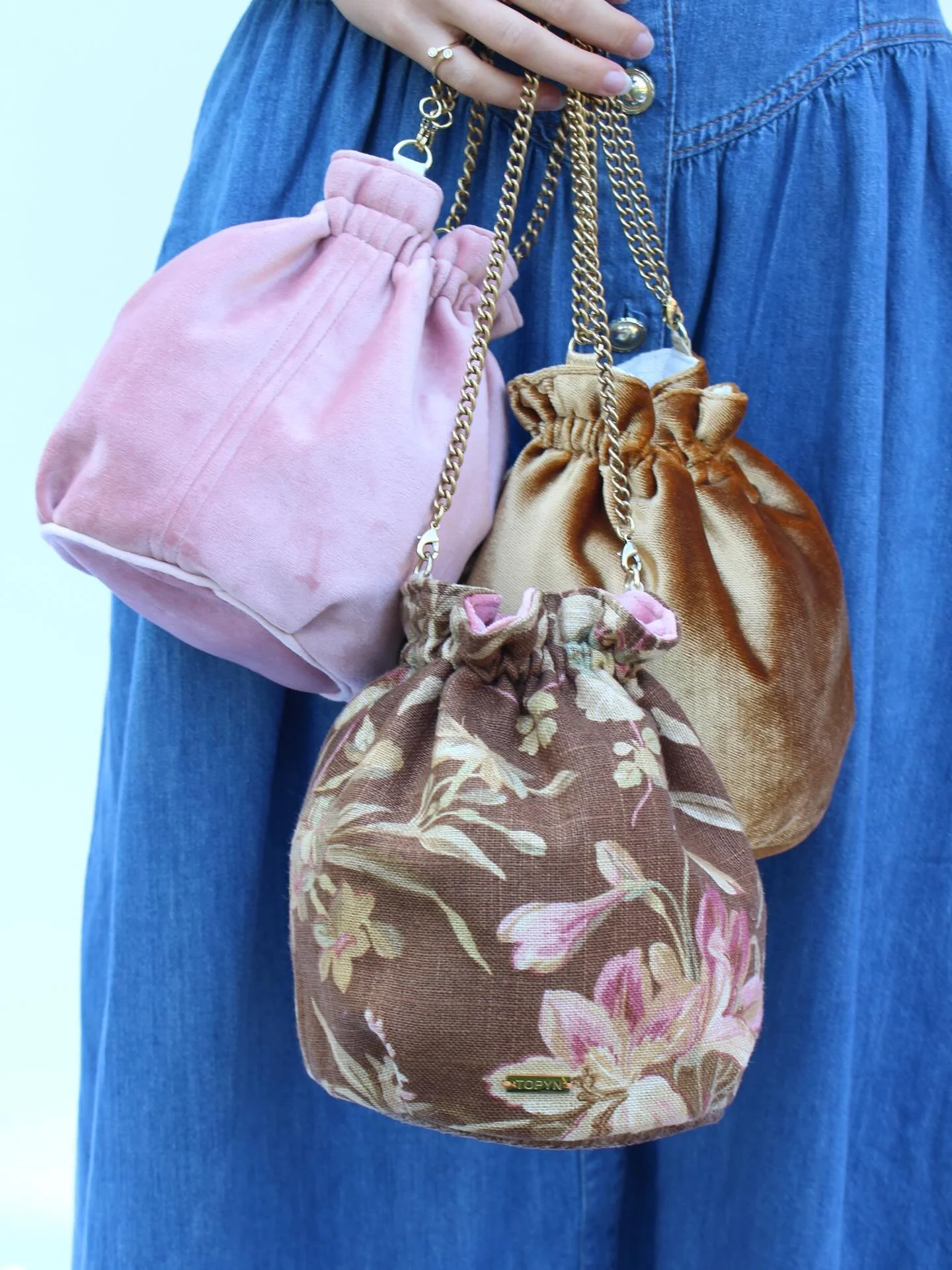 Sweet Caroline 🤎 From dressed up to dressed down she&rsquo;s got you covered. 🤎