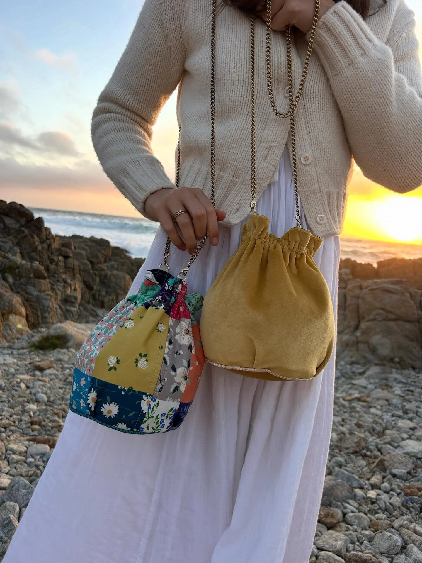 Girl Math 🤎 If you can style a bag two ways you are getting two bags in one! 🤎