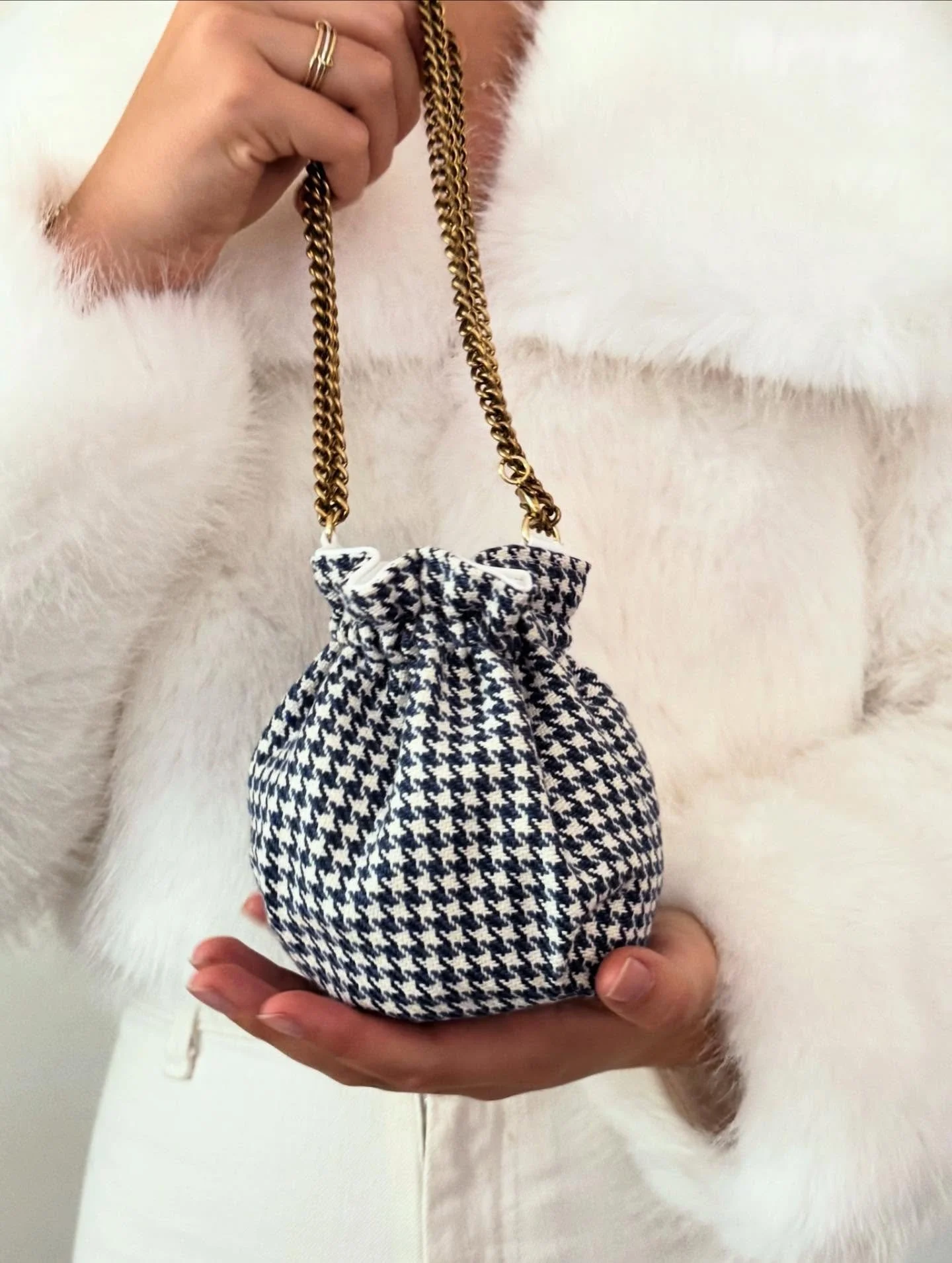 3 days left 🎄 Still time to be the favorite gift giver or spoil yourself.

20% off + free shipping 🎄Place your order by 12/15 to guarantee under the tree.