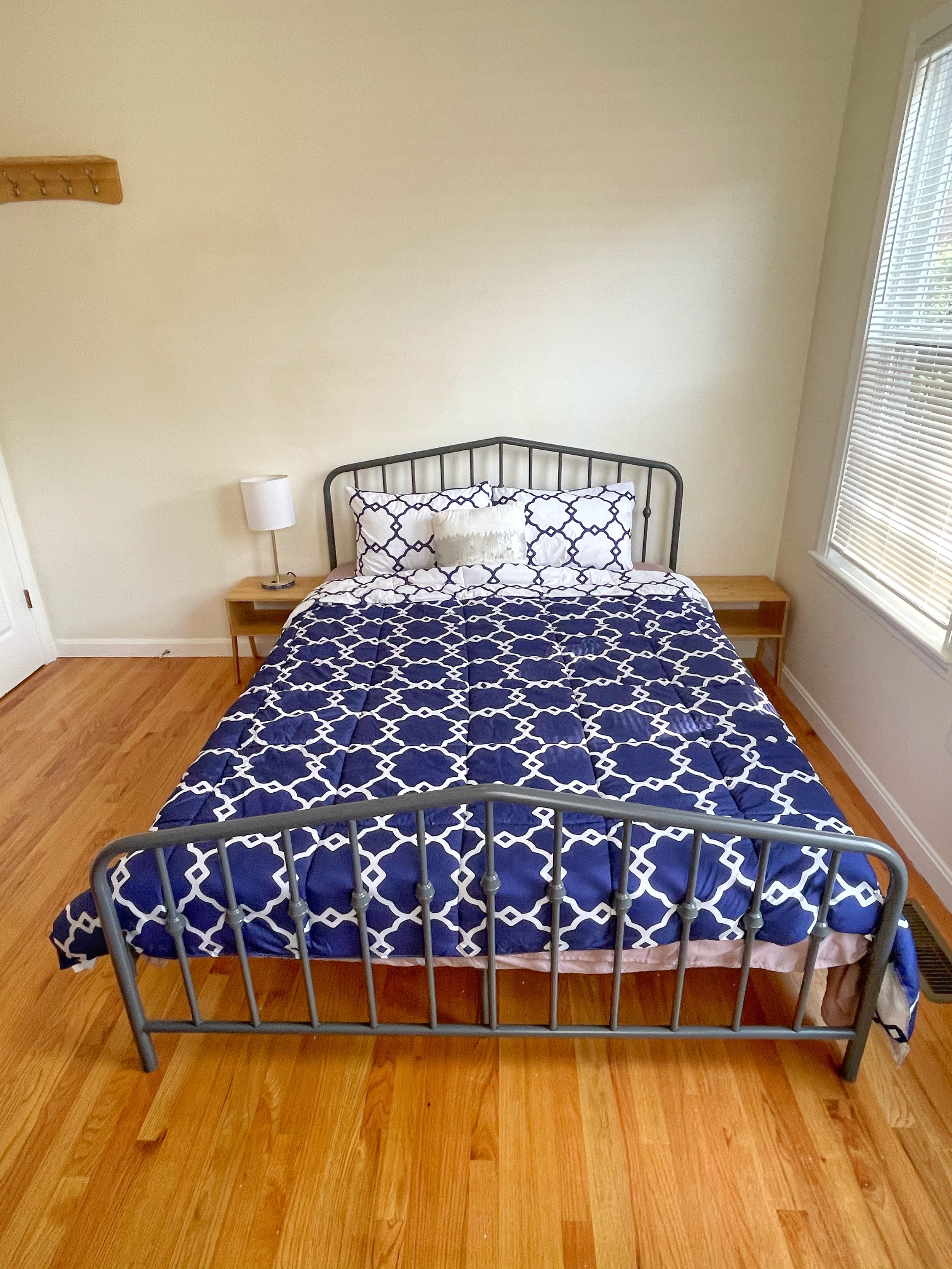 Room 1(1).jpg