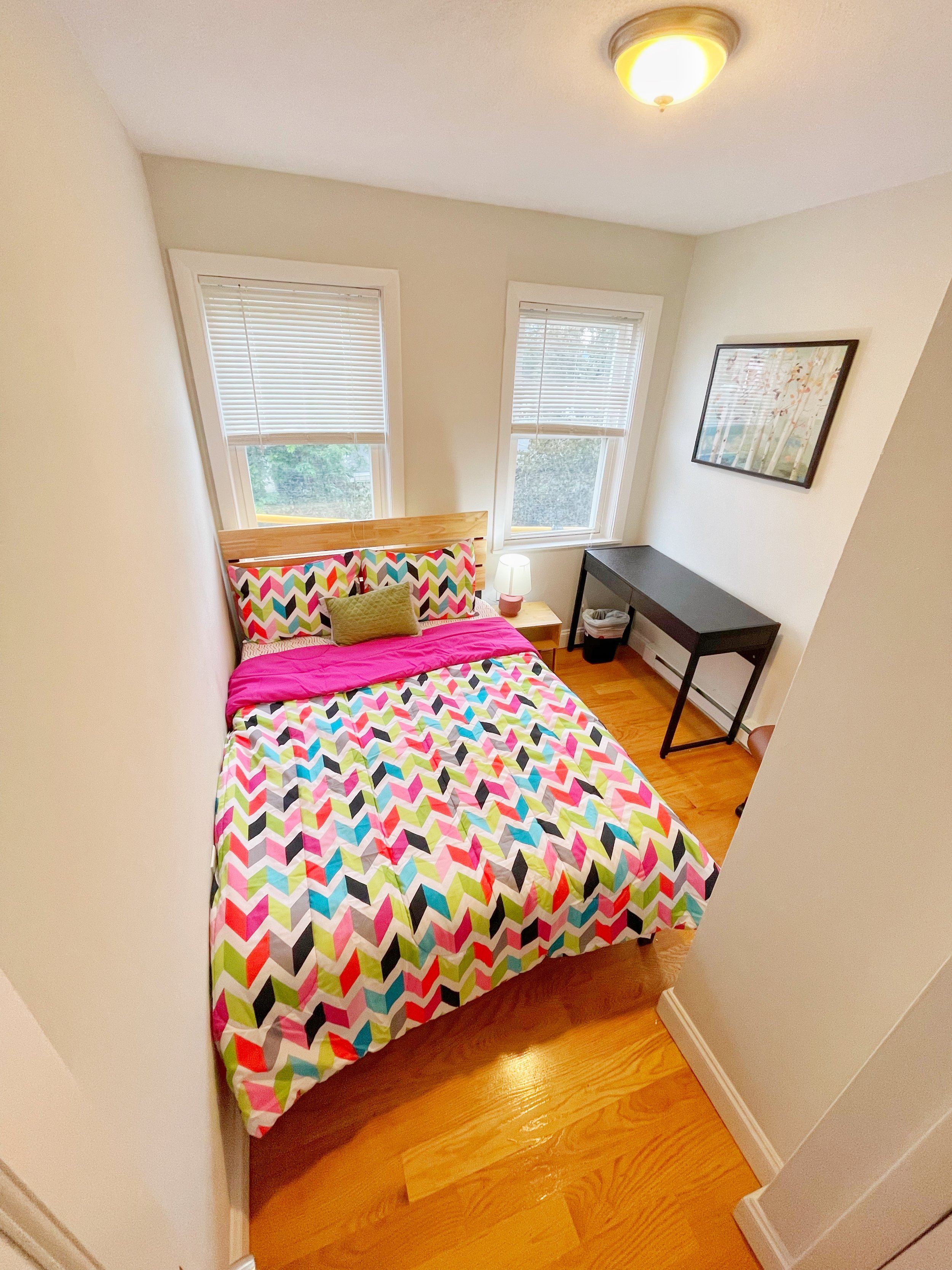 All utilities included units with flexible lease duration — LA Empire