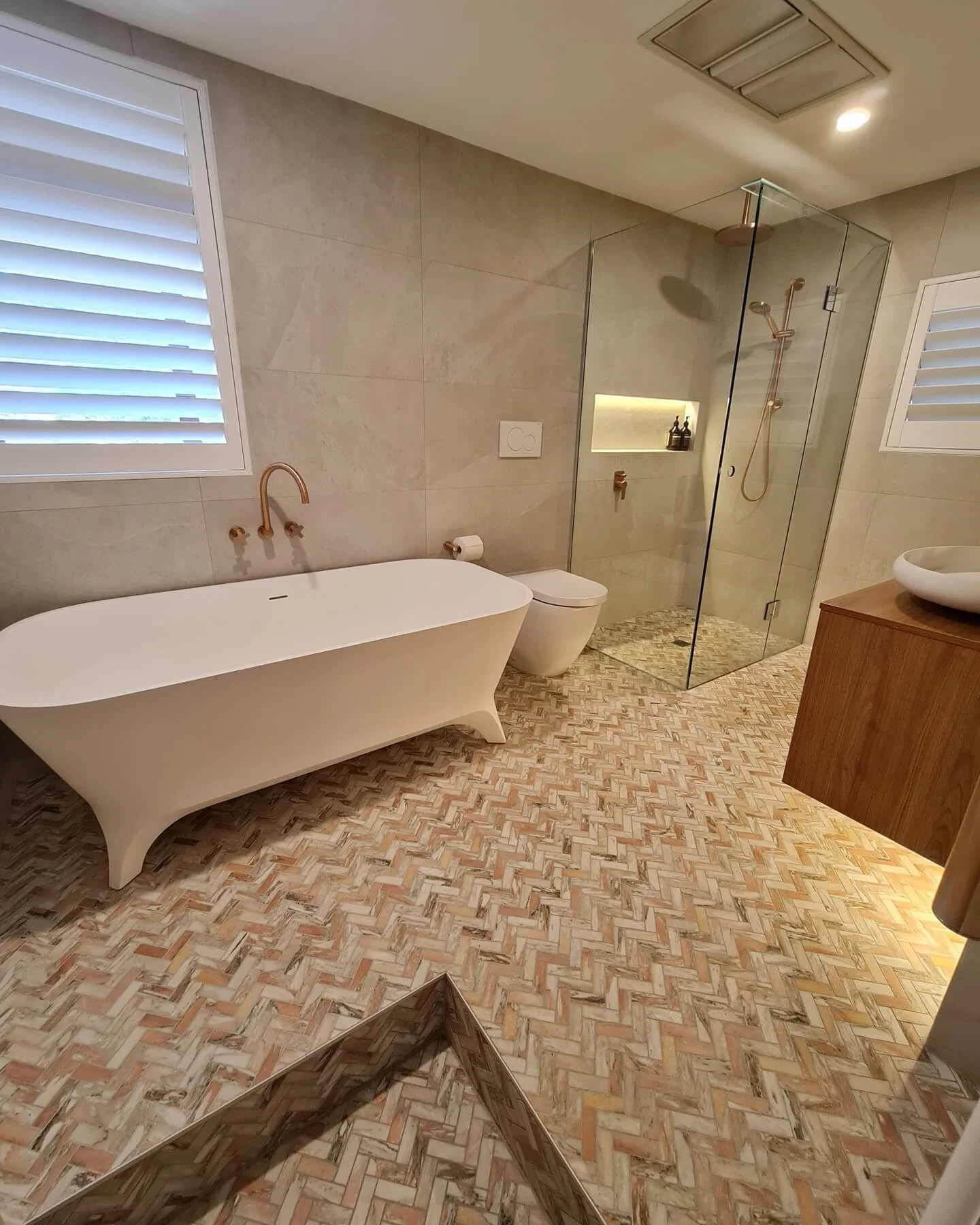 Its all in the details! #pioneeringbathroomdesigns #beforeandafter #build #renovation #melbourne #magazine #model #newlook #style #architecture #explore #melbournebuilder #frameless #tiledesign #unique #luxury #passion #customjoinery #bathroomgoals #