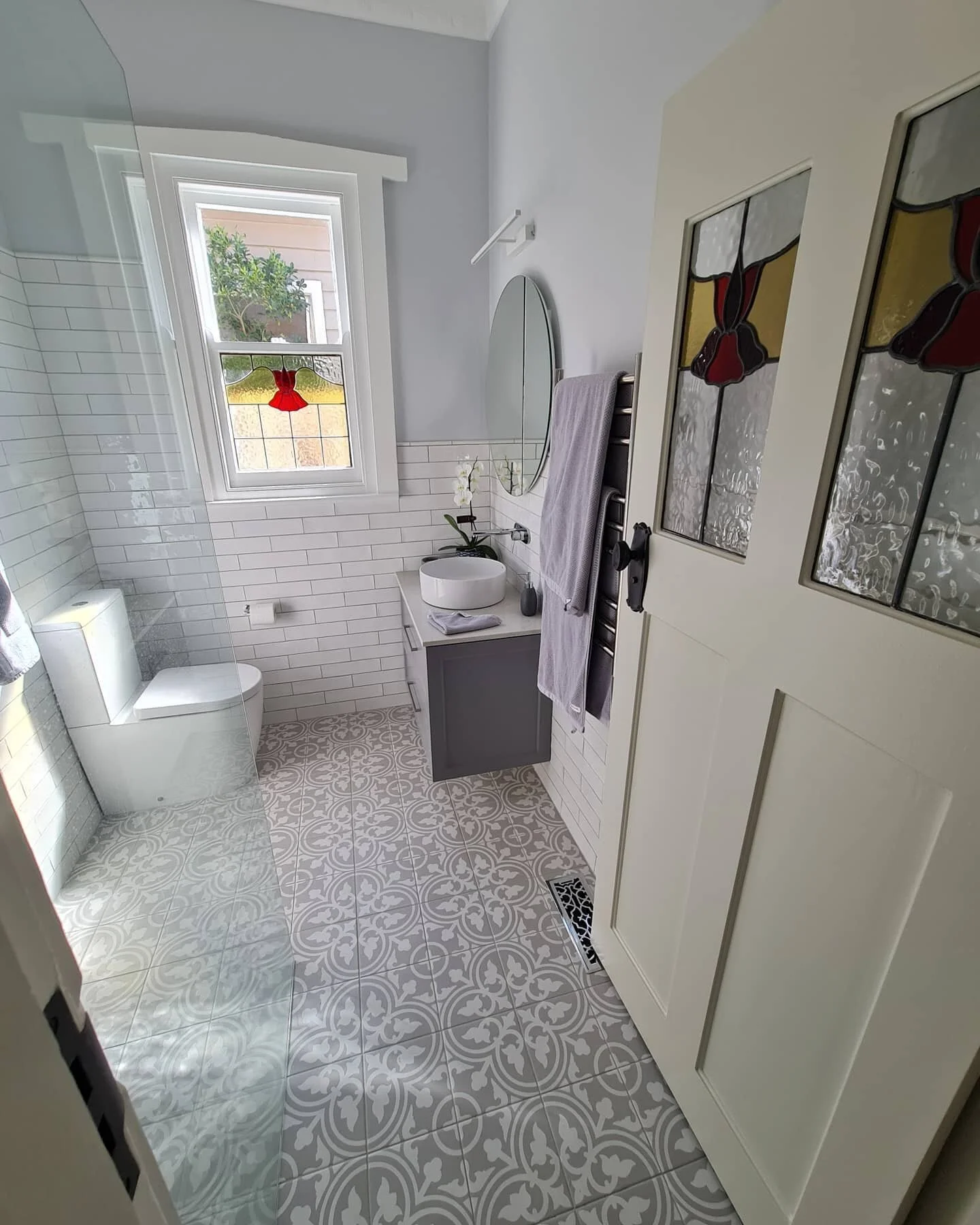 Keeping up the style within the period of the home!!! #pioneeringbathroomdesigns #beforeandafter #bathroomgoals #customjoinery #leadlight #tiledesign #frameless #homesweethome #melbournebuilder #bathroomrenovation #explore #property #inspiration #bui