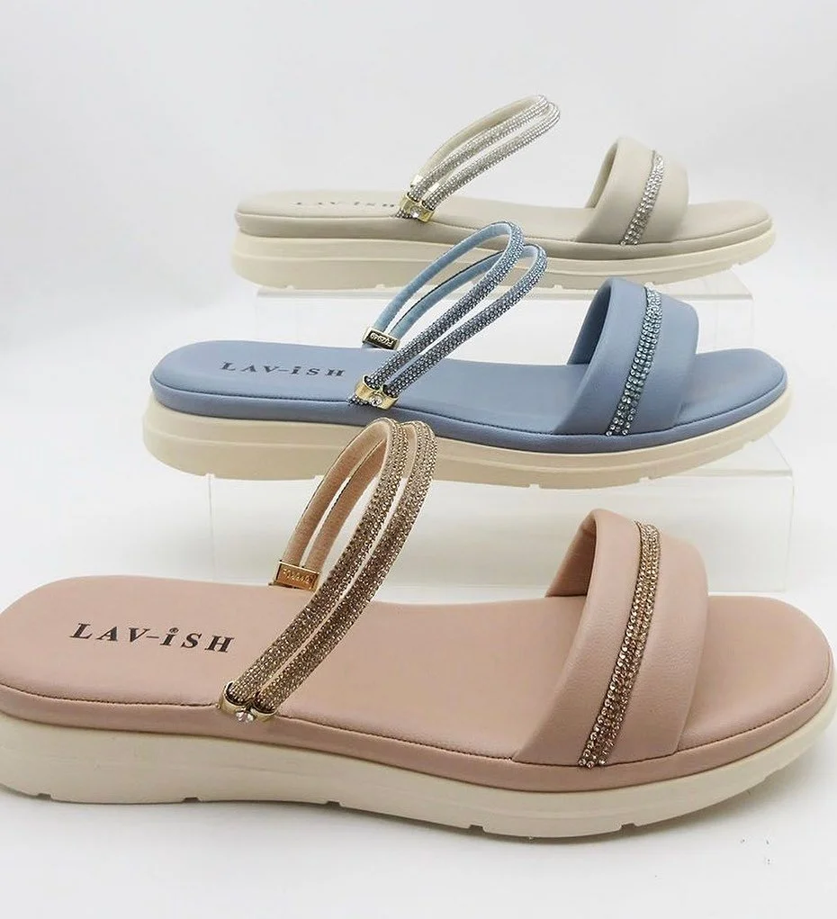 The bling sandal needed to dress up your summer outfits 💖🌟

Available now in dusty pink, dusty blue and beige from Lav-ish.

#aidangusbling #lavish #blingshoes #blingsandals #summersandals #bling #comfortable #newseason #summer #stock #wholesale #a