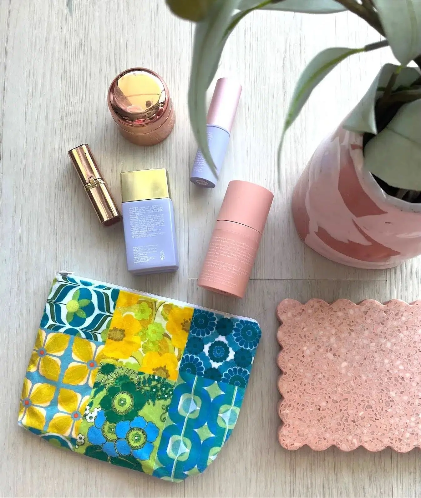 The perfect little gifts that stand out from Anna Chandler Design 🌈🎁

Contact us to place your orders in time for Christmas trade.

#annachandlerdesign #annachandler #giftideas #giftgiving #smallgifts #colourfulgifts #colourfullife #sunnydays #summ