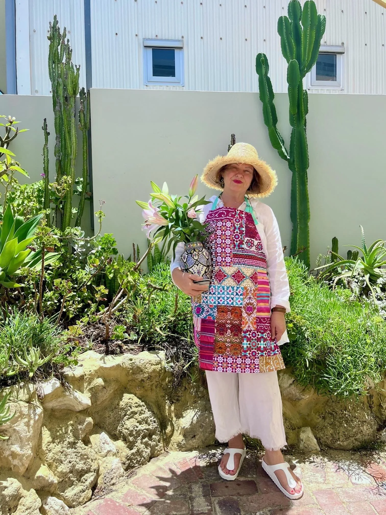 It&rsquo;s a bright and beautiful Mother&rsquo;s Day with Anna Chandler Design 💐💞

#annachandlerdesign #giftgiving #colourfulhome #mothersday #allyfabbyagencies