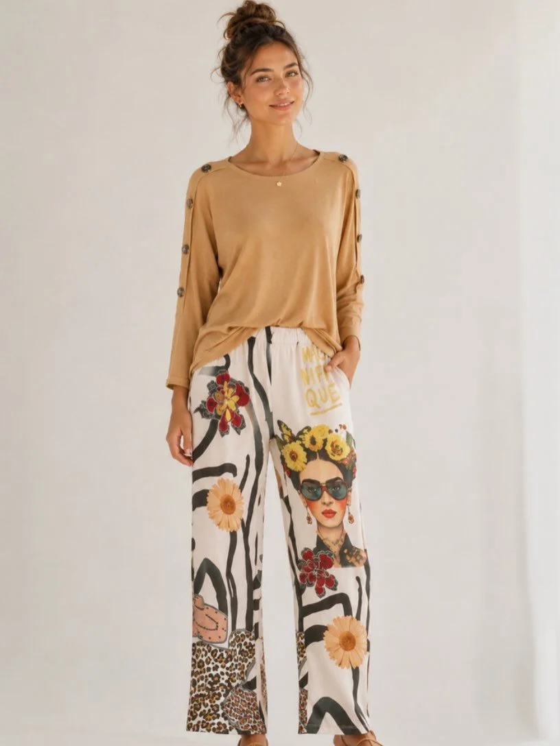 Fun new relaxed pants from Rosa Jo Jo.

See what&rsquo;s new in the latest Autumn lookbook in your inbox 🍂

#rosajojo #madeinitaly #autumnfashion #stock #allyfabbyagencies