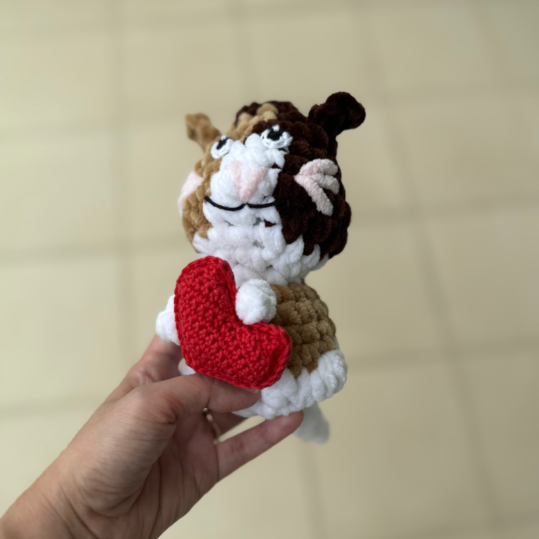 crochet cat with heart.png