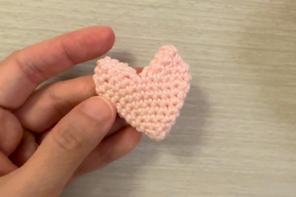 easy flat heart crochet