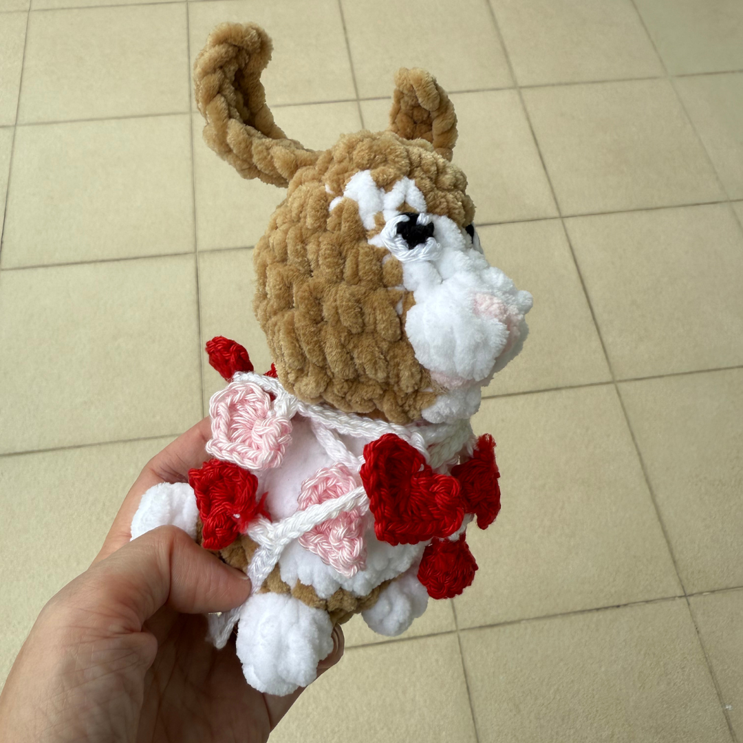 bunny amigurumi with heart bunting.png