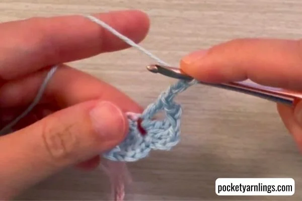 steps to crochet flower garland.jpg