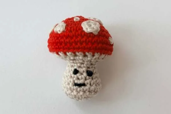 easy no sew crochet mushroom pattern