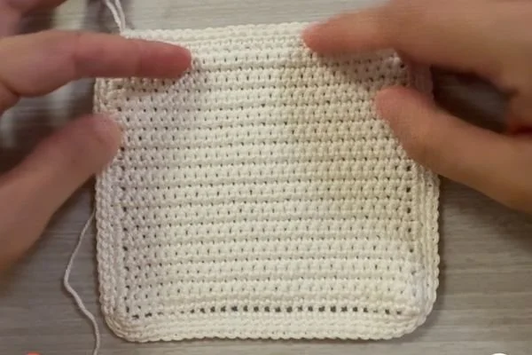 crochet outer box base