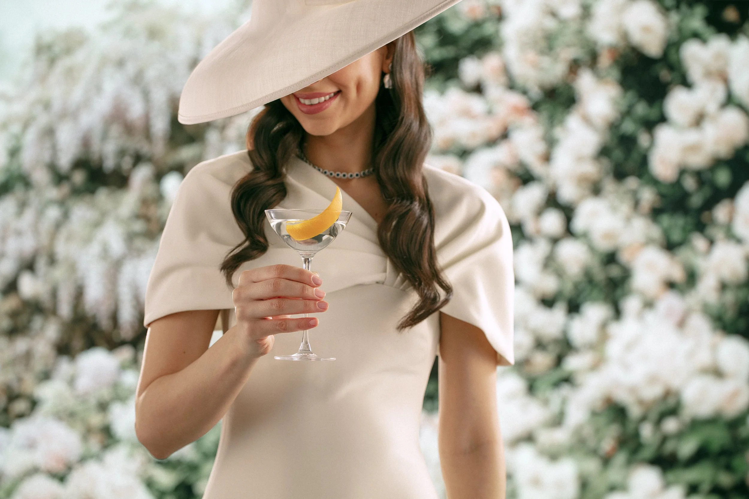 5679-SILENT_POOL-ROYAL_ASCOT-LADY_WITH_COCKTAIL-2.jpg