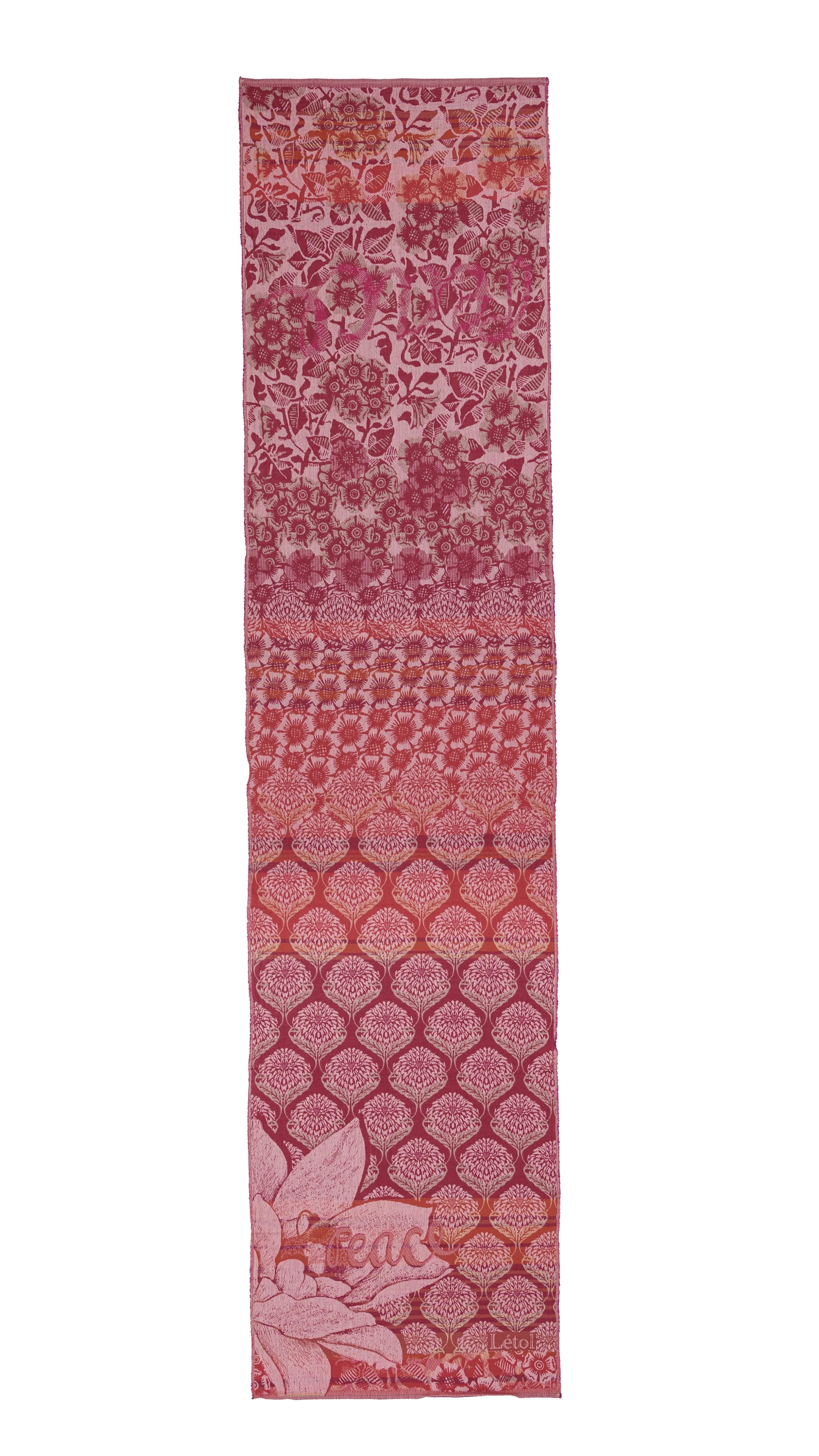 Louise 801 ispahan Entière.jpg