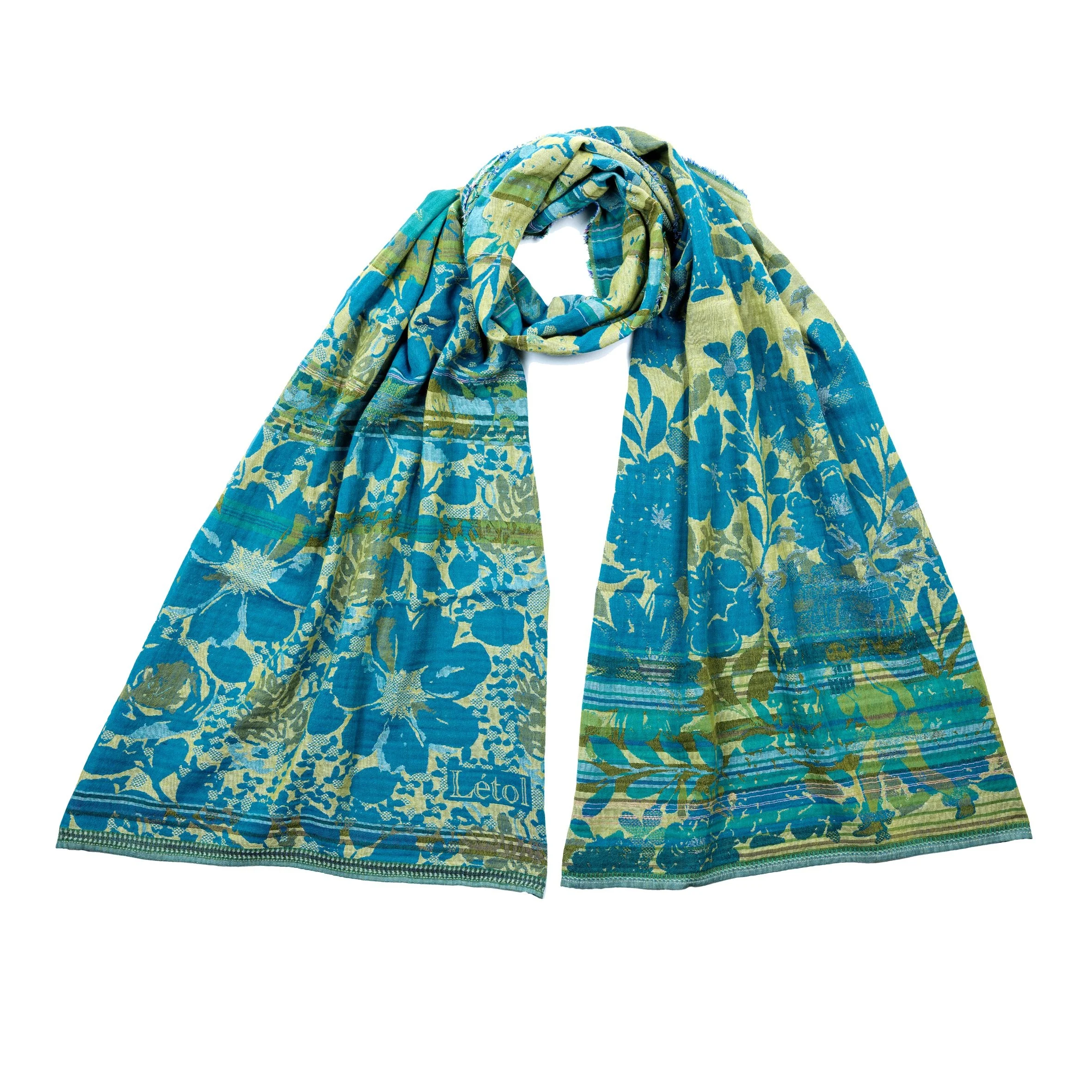 Emilienne P01 lagune.jpg